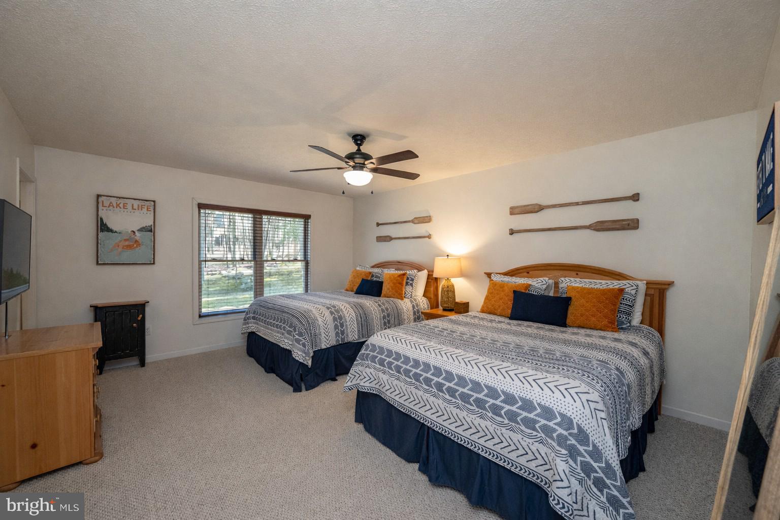 MOUNTAINSIDE - Residential