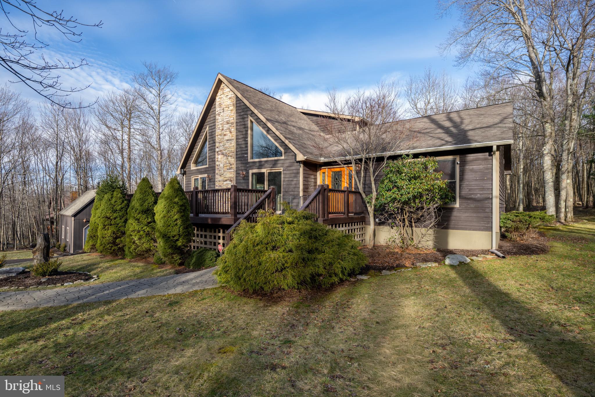 891 MOUNTAINVIEW DRIVE