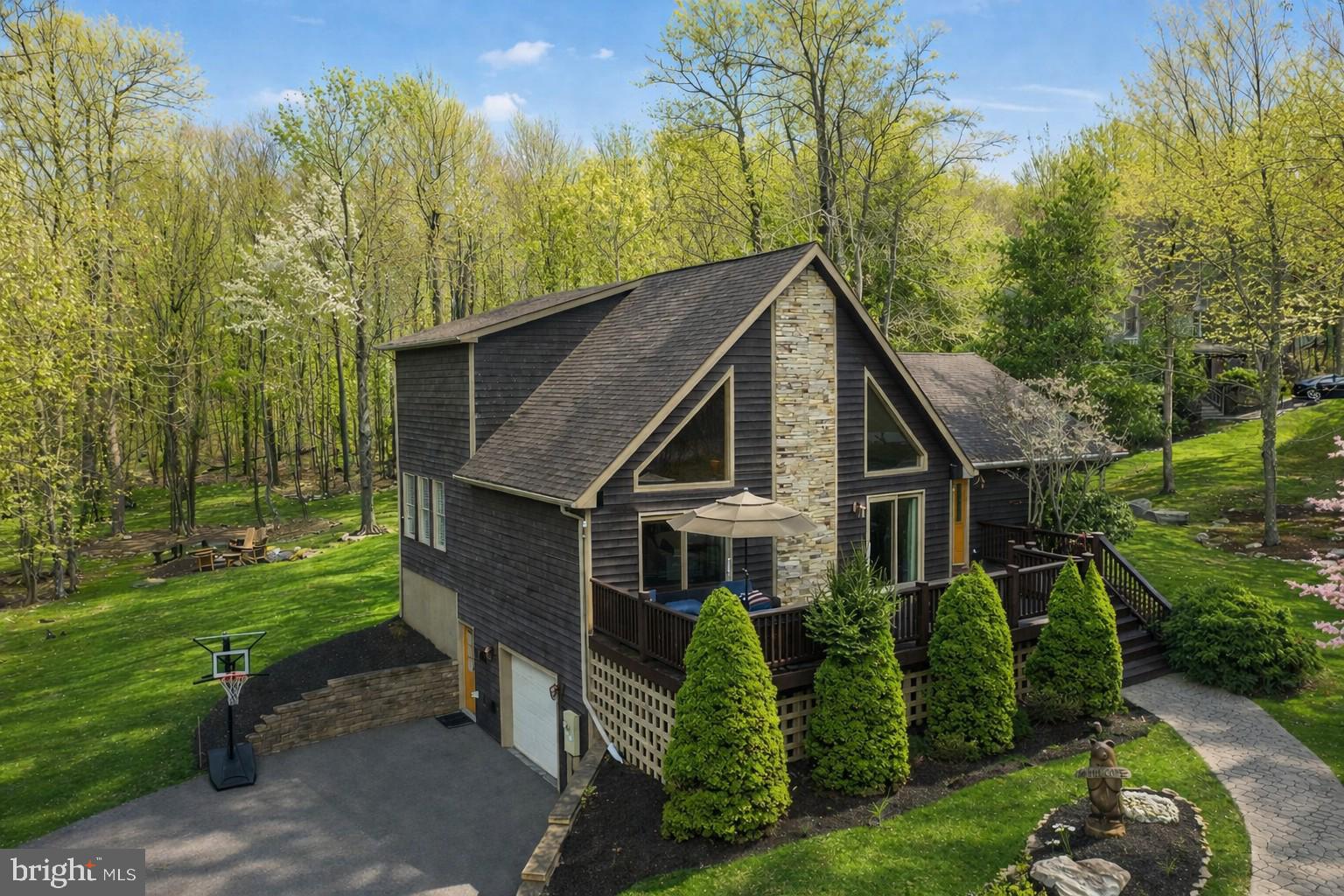 MOUNTAINSIDE - Residential