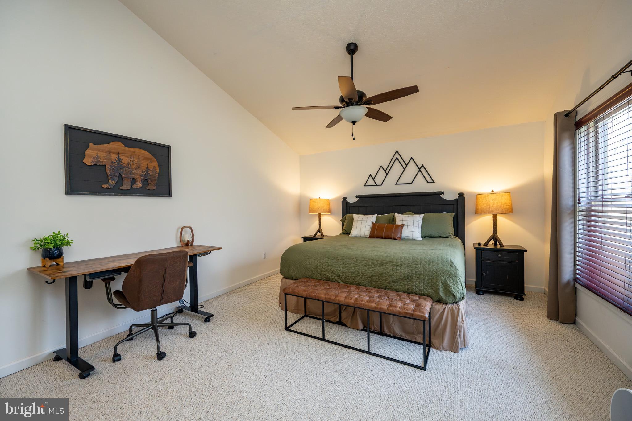 MOUNTAINSIDE - Residential