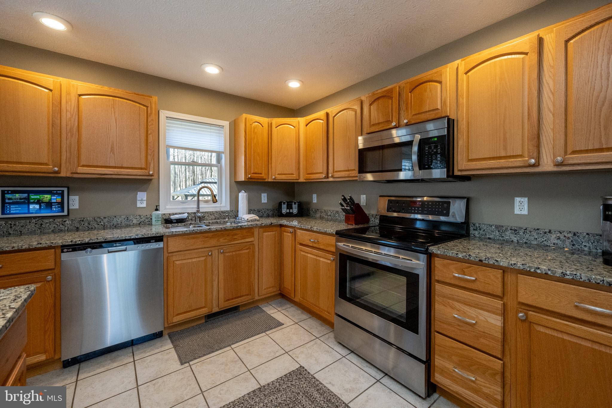 MOUNTAINSIDE - Residential