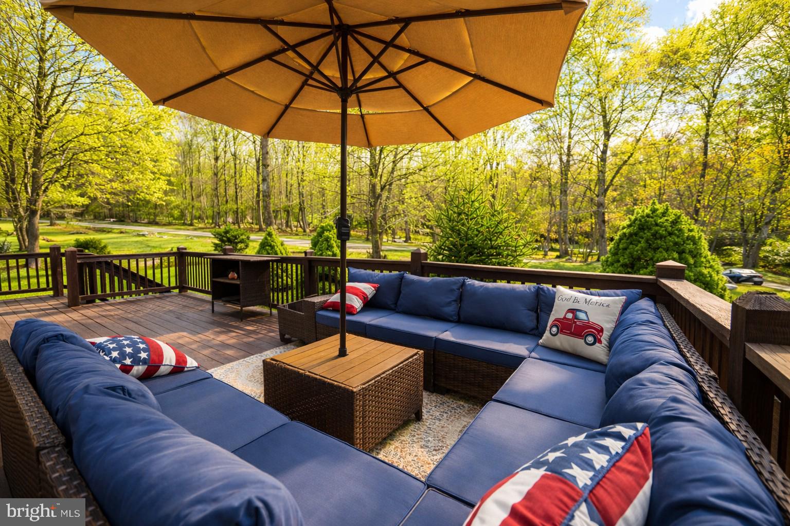 MOUNTAINSIDE - Residential