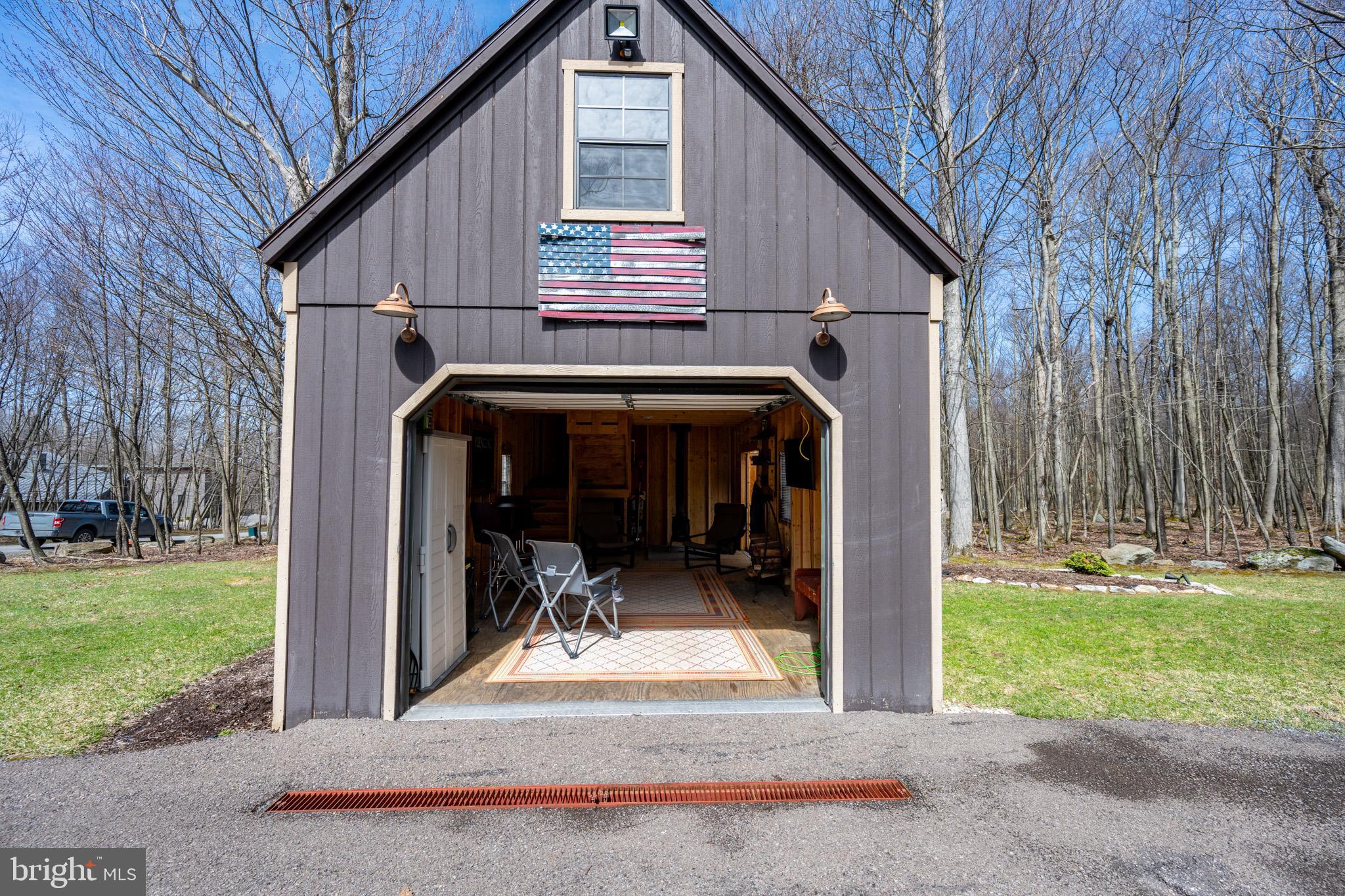 MOUNTAINSIDE - Residential