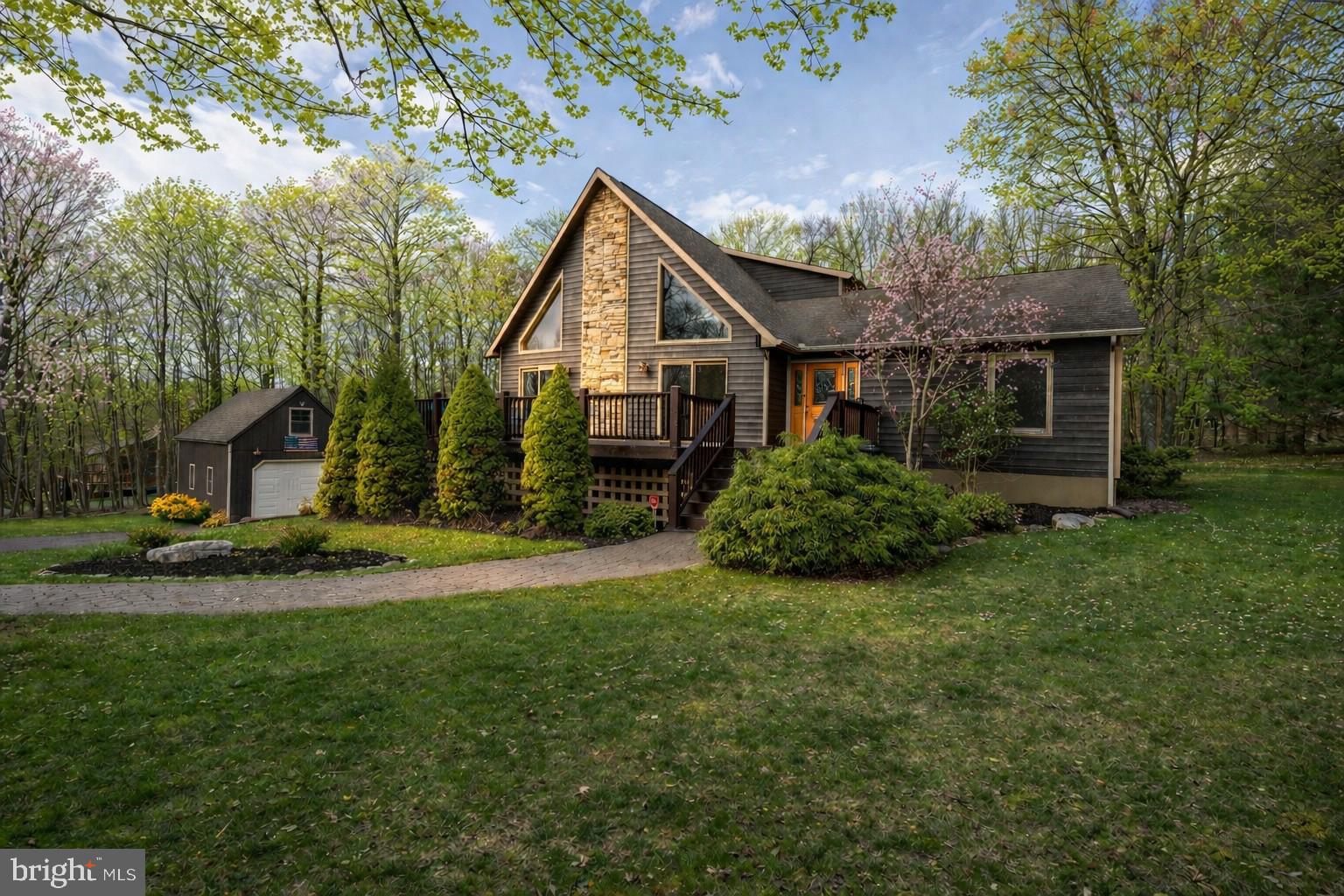 MOUNTAINSIDE - Residential