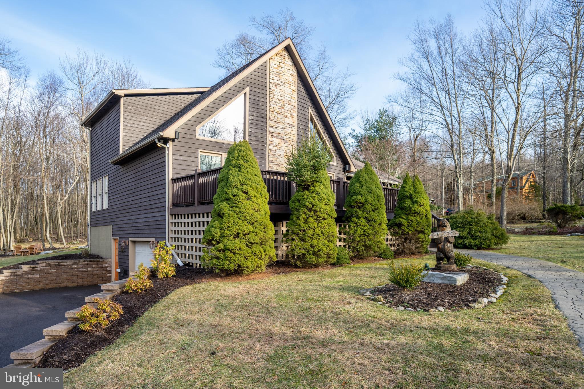 891 MOUNTAINVIEW DRIVE