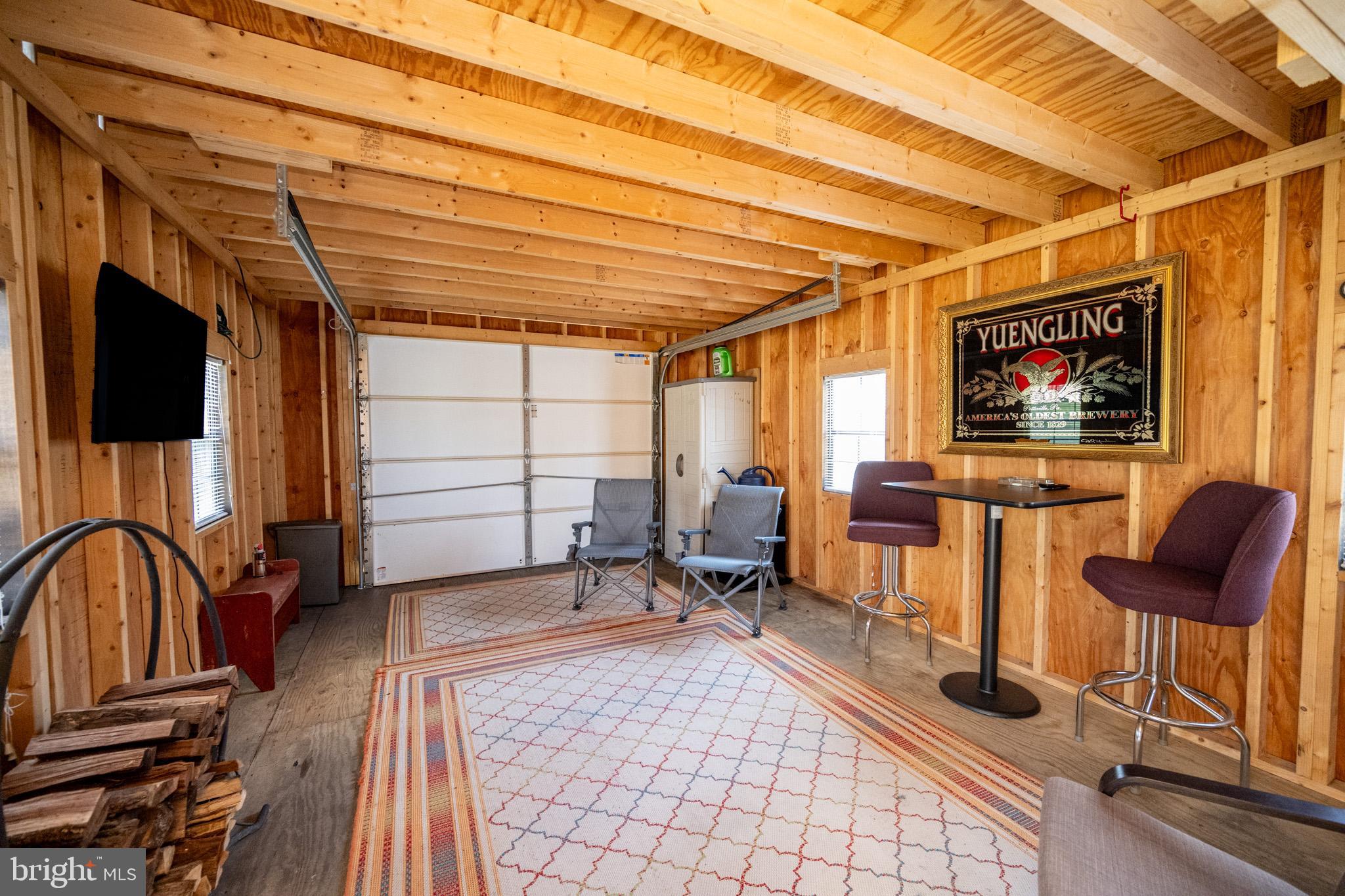 MOUNTAINSIDE - Residential