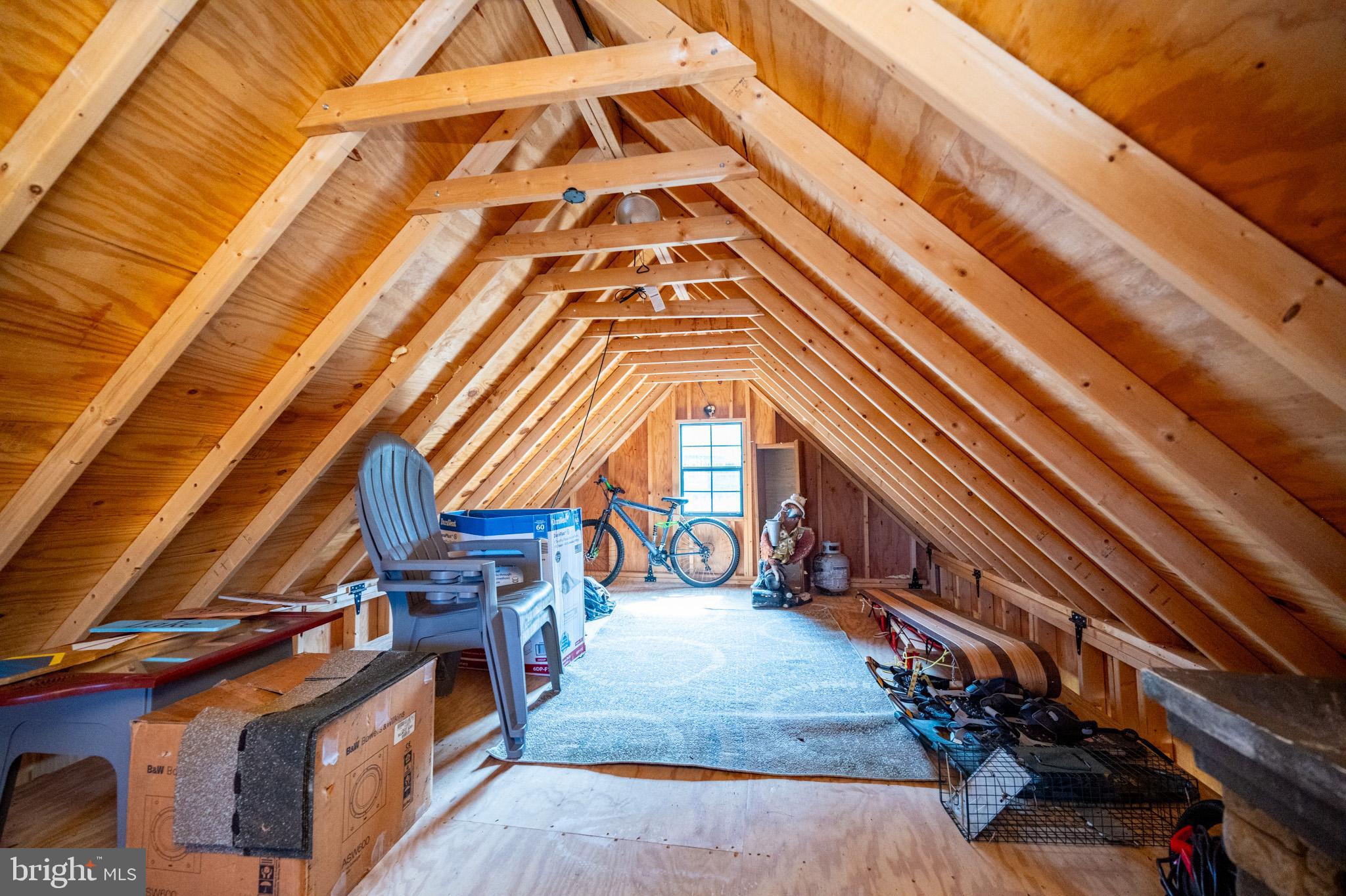 MOUNTAINSIDE - Residential