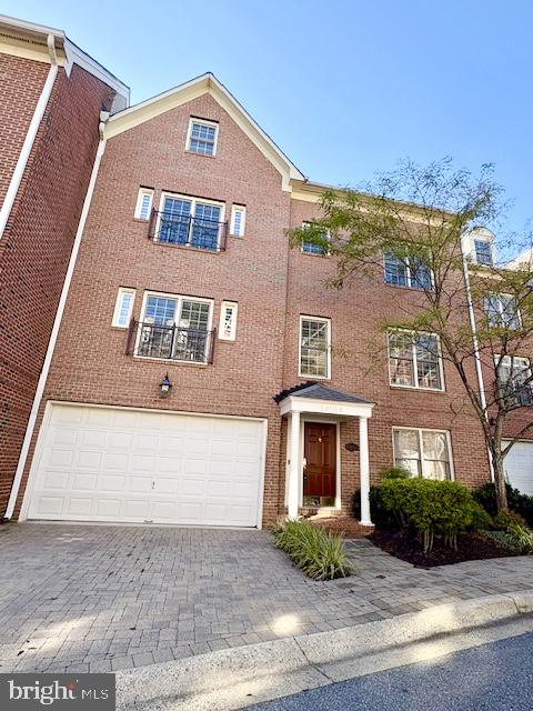 GRAYROB - Residential Lease