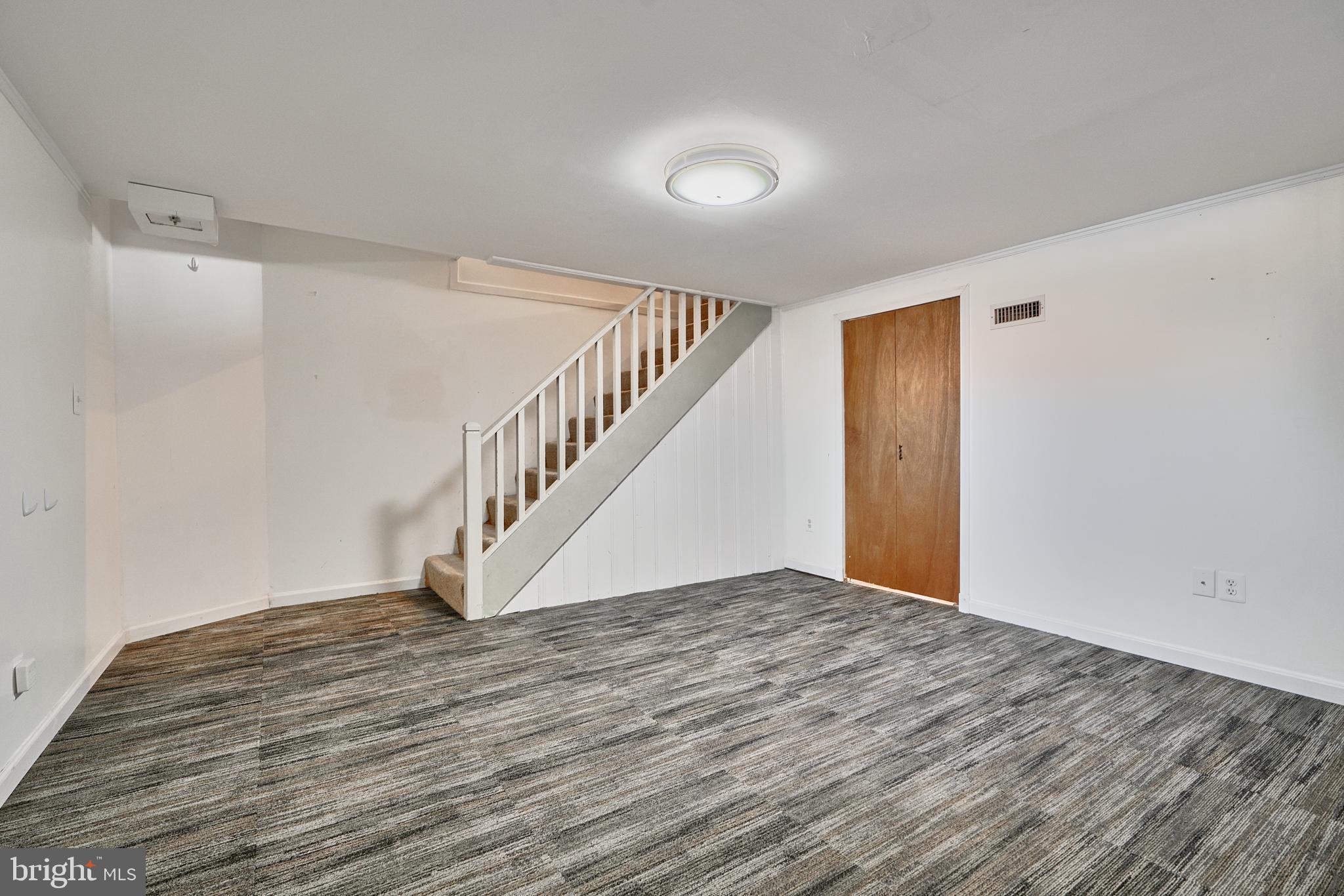 EASTFIELD - Residential Lease