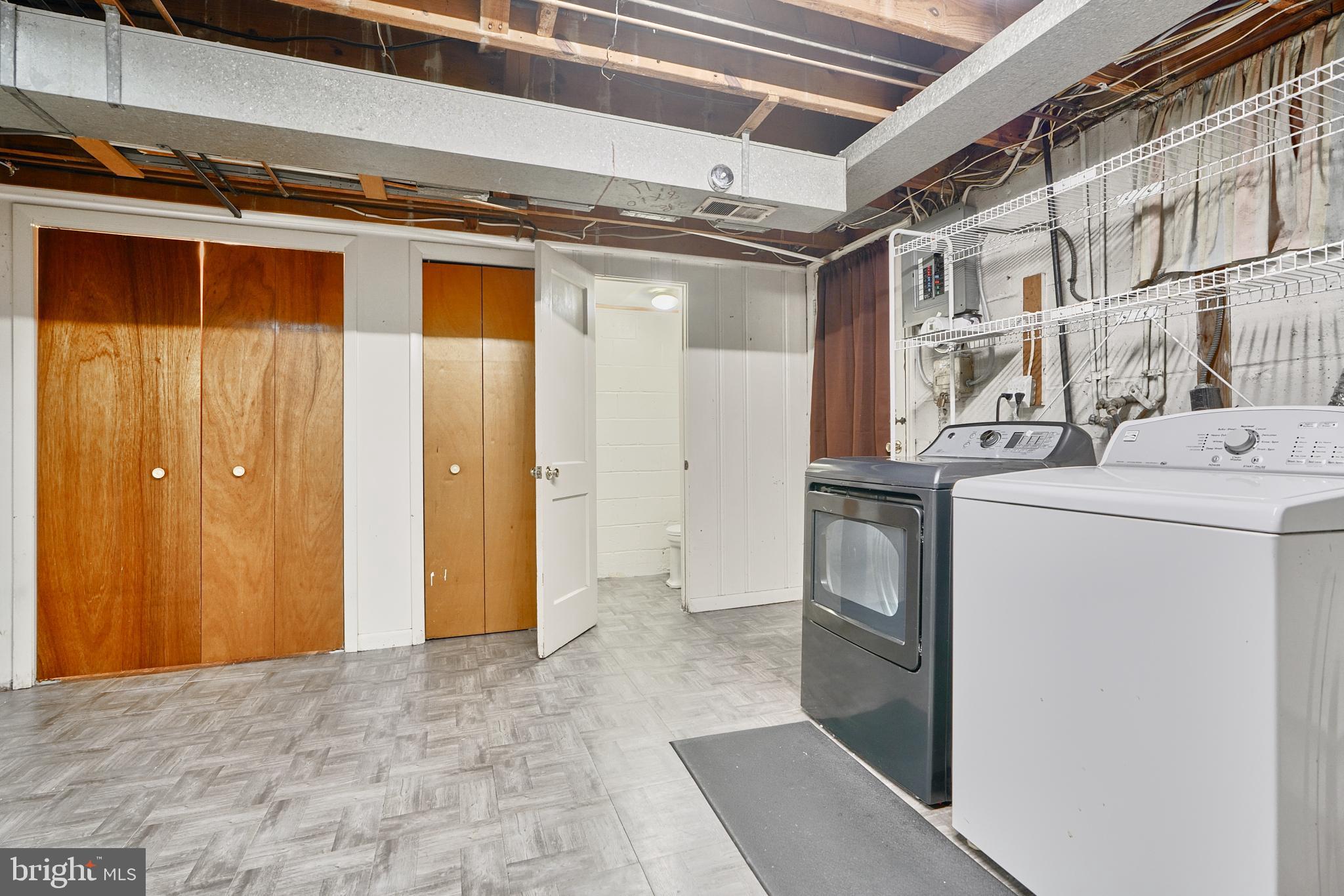 EASTFIELD - Residential Lease