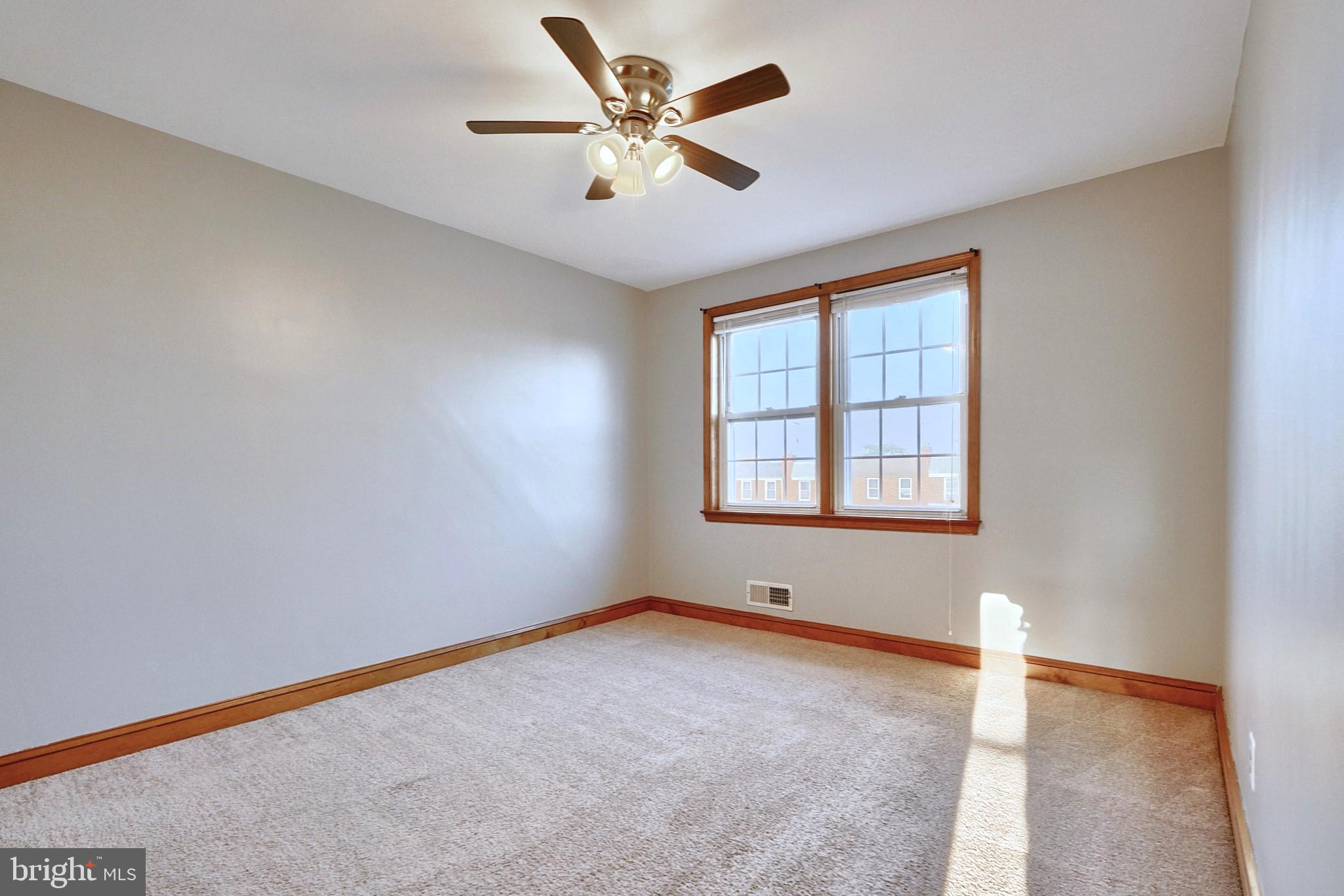 EASTFIELD - Residential Lease