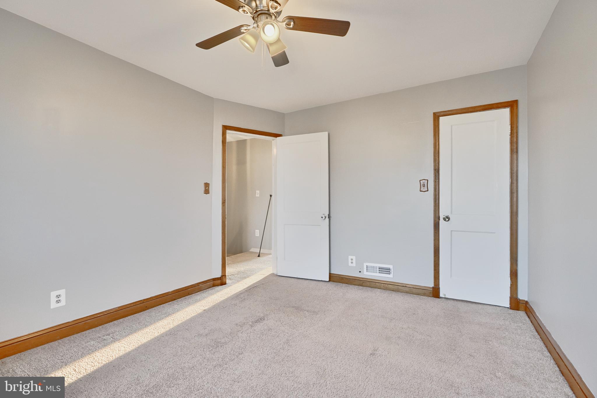 EASTFIELD - Residential Lease