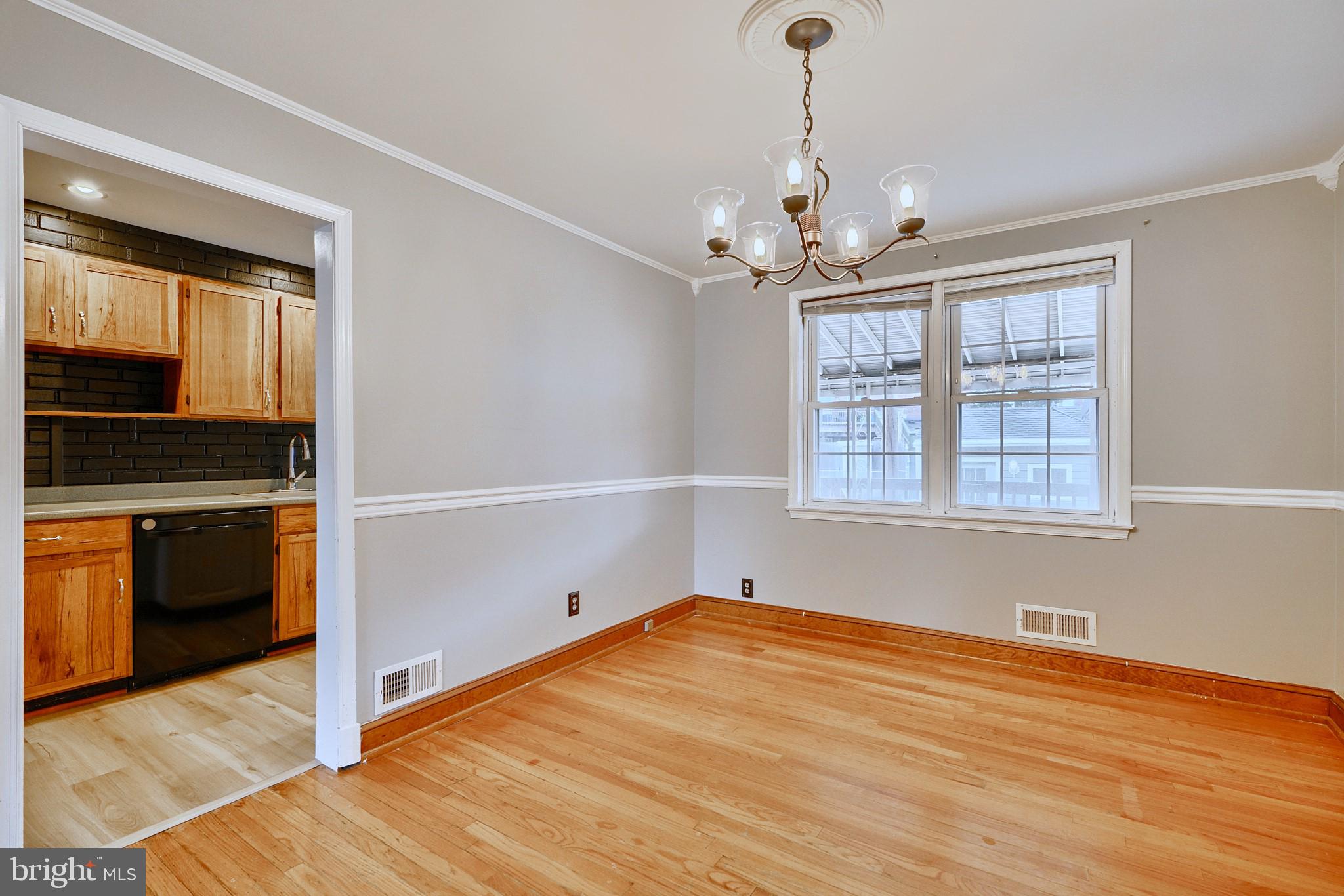 EASTFIELD - Residential Lease