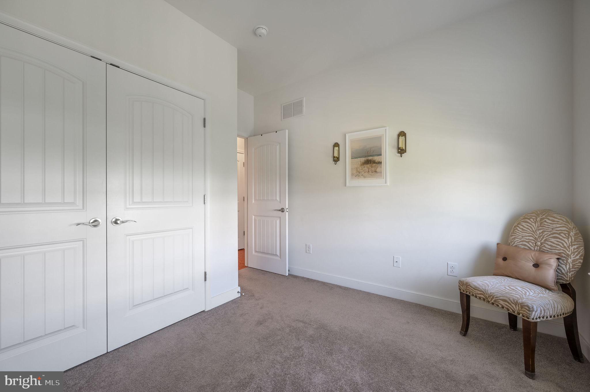 SPRING OAKS - Residential