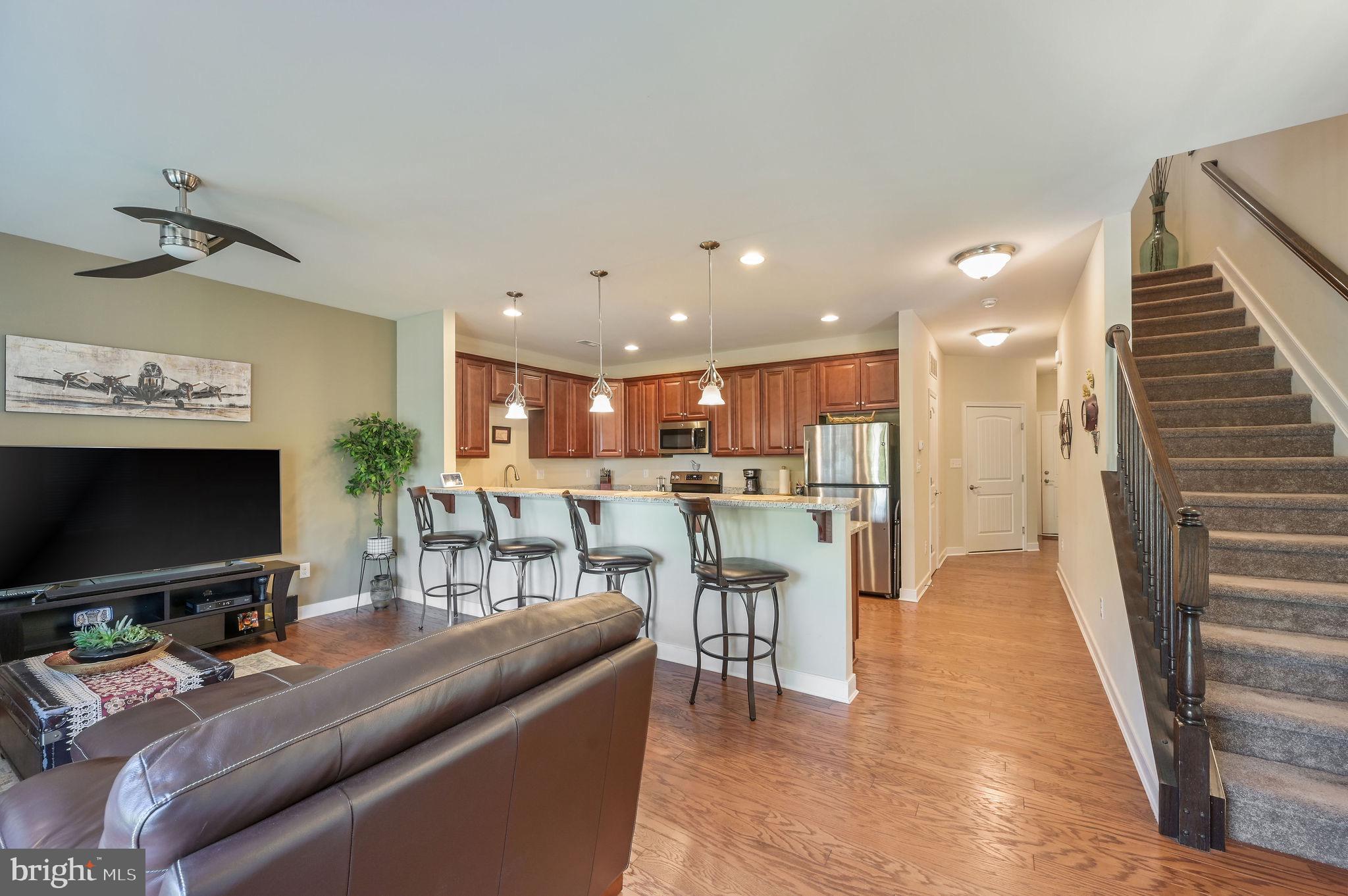 SPRING OAKS - Residential