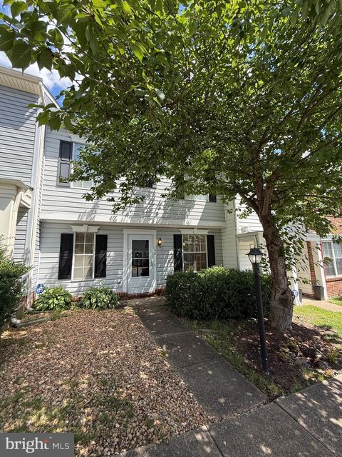 Townhouse For Rent - 106 Wind Ridge Drive<br/> STAFFORD, VA 22554
