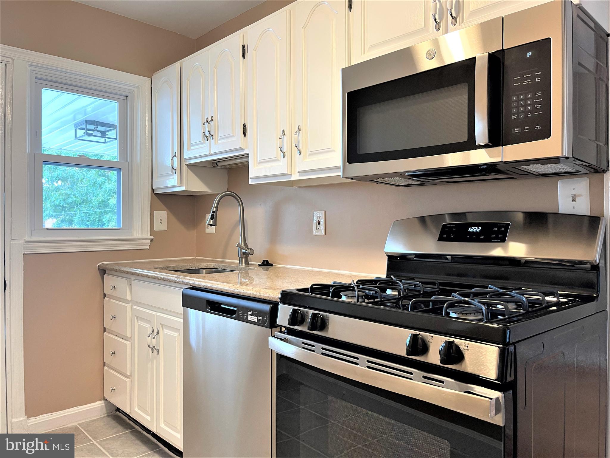 HALETHORPE - Residential Lease