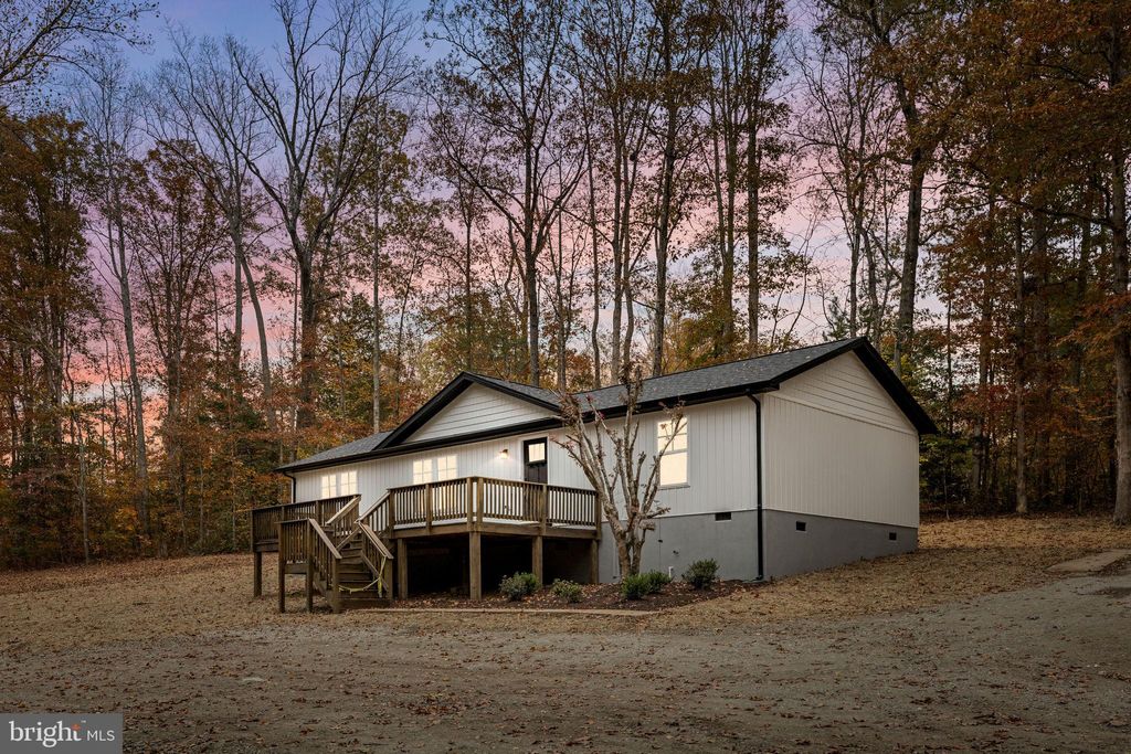 Photo of 8611 Engleman Lane, SPOTSYLVANIA, VA 22551 (MLS # VASP2037354)