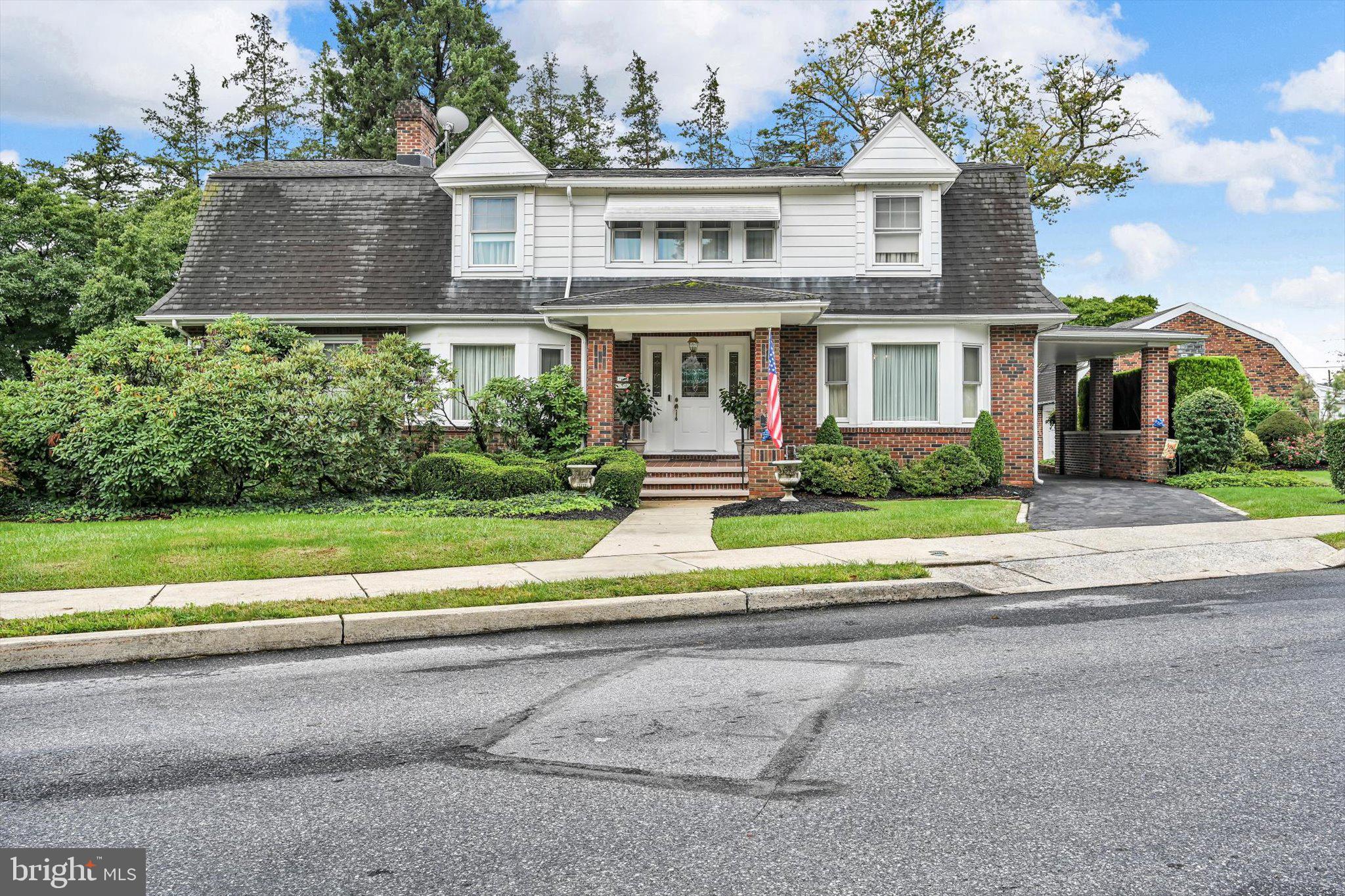 24 UPLAND ROAD