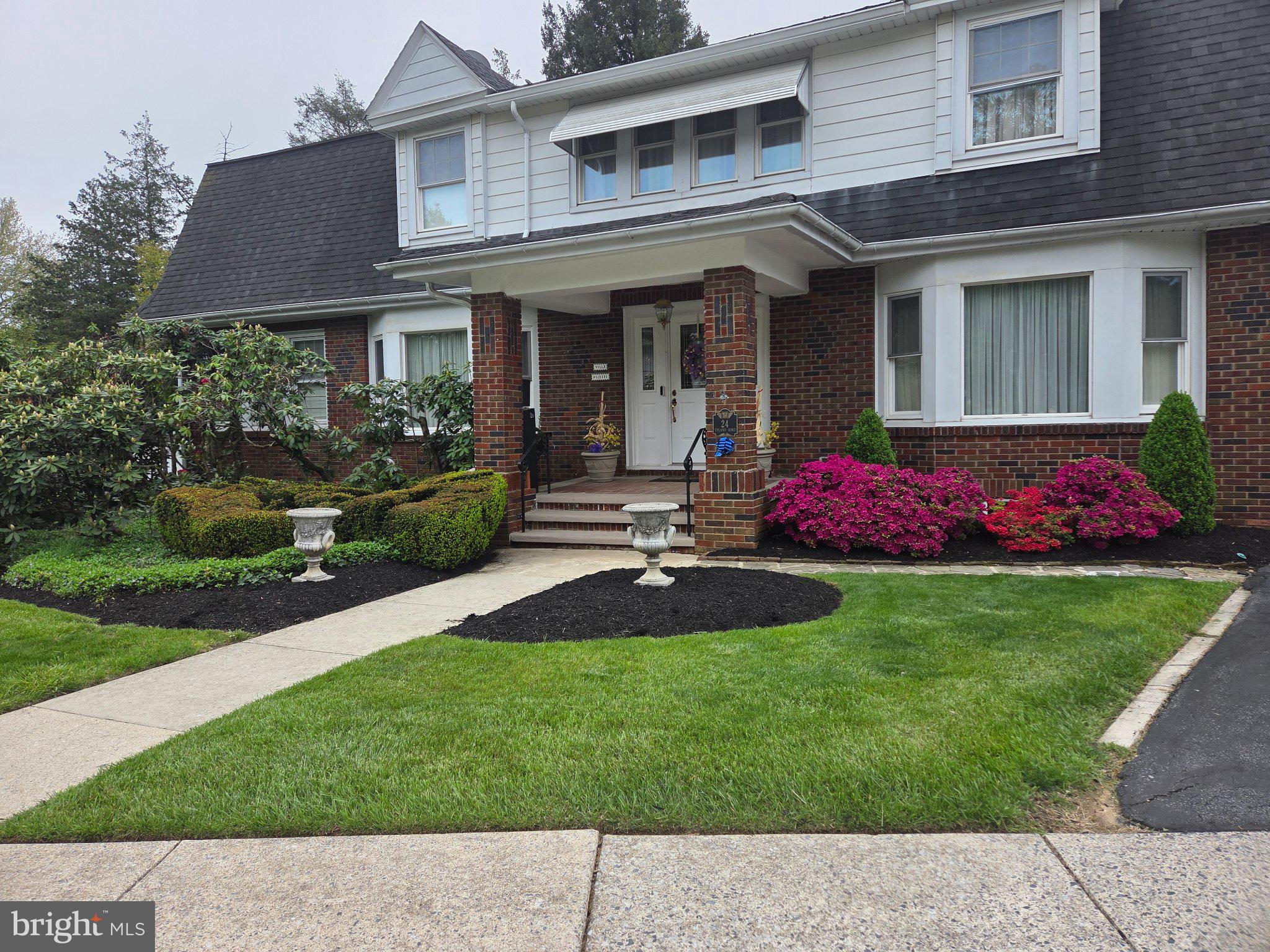 24 UPLAND ROAD