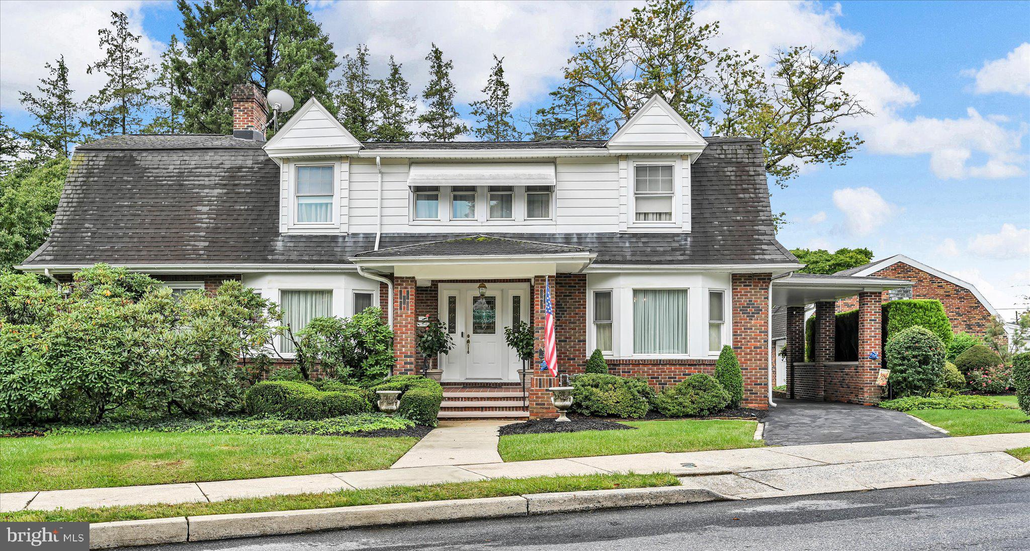 24 UPLAND ROAD