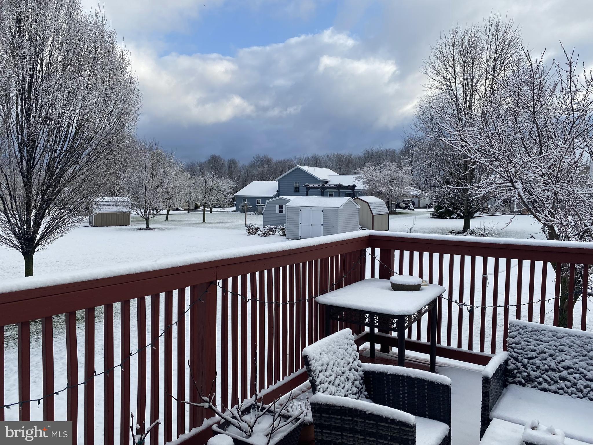 WALKER MEADOWS - Residential