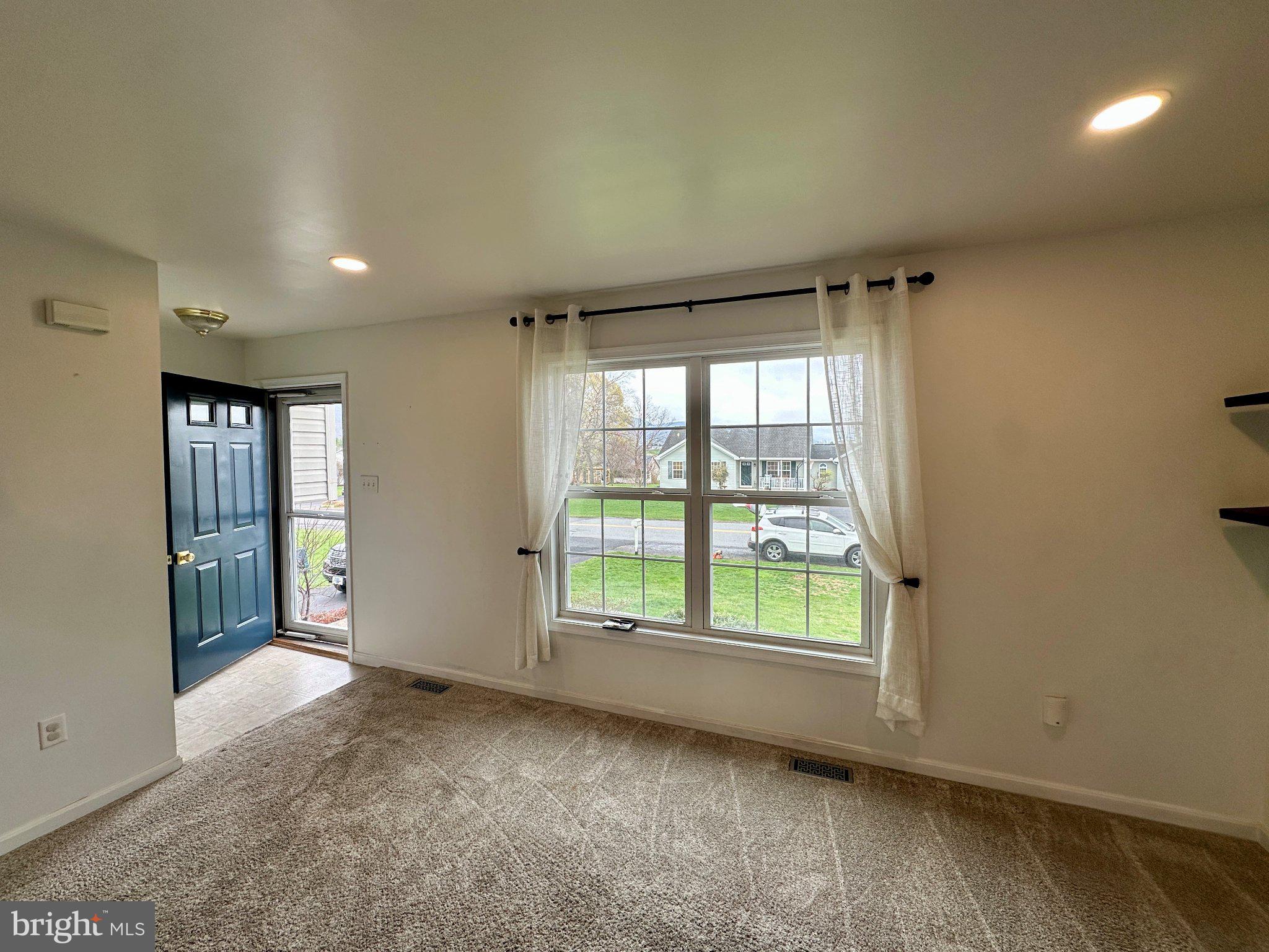 WALKER MEADOWS - Residential