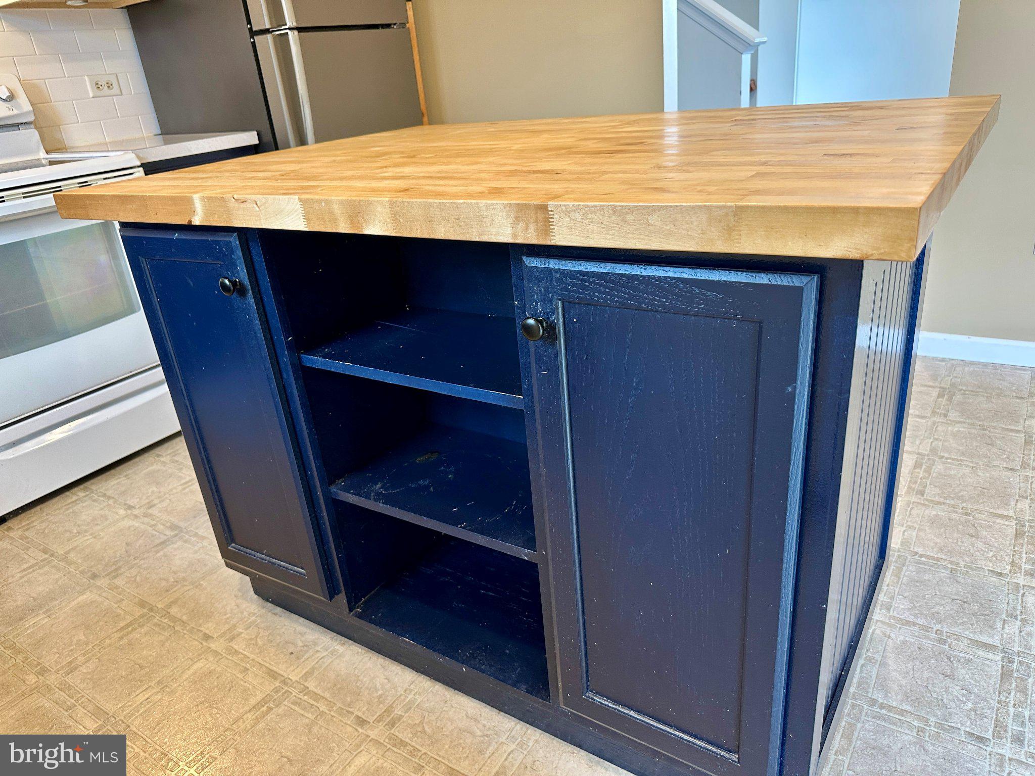 WALKER MEADOWS - Residential