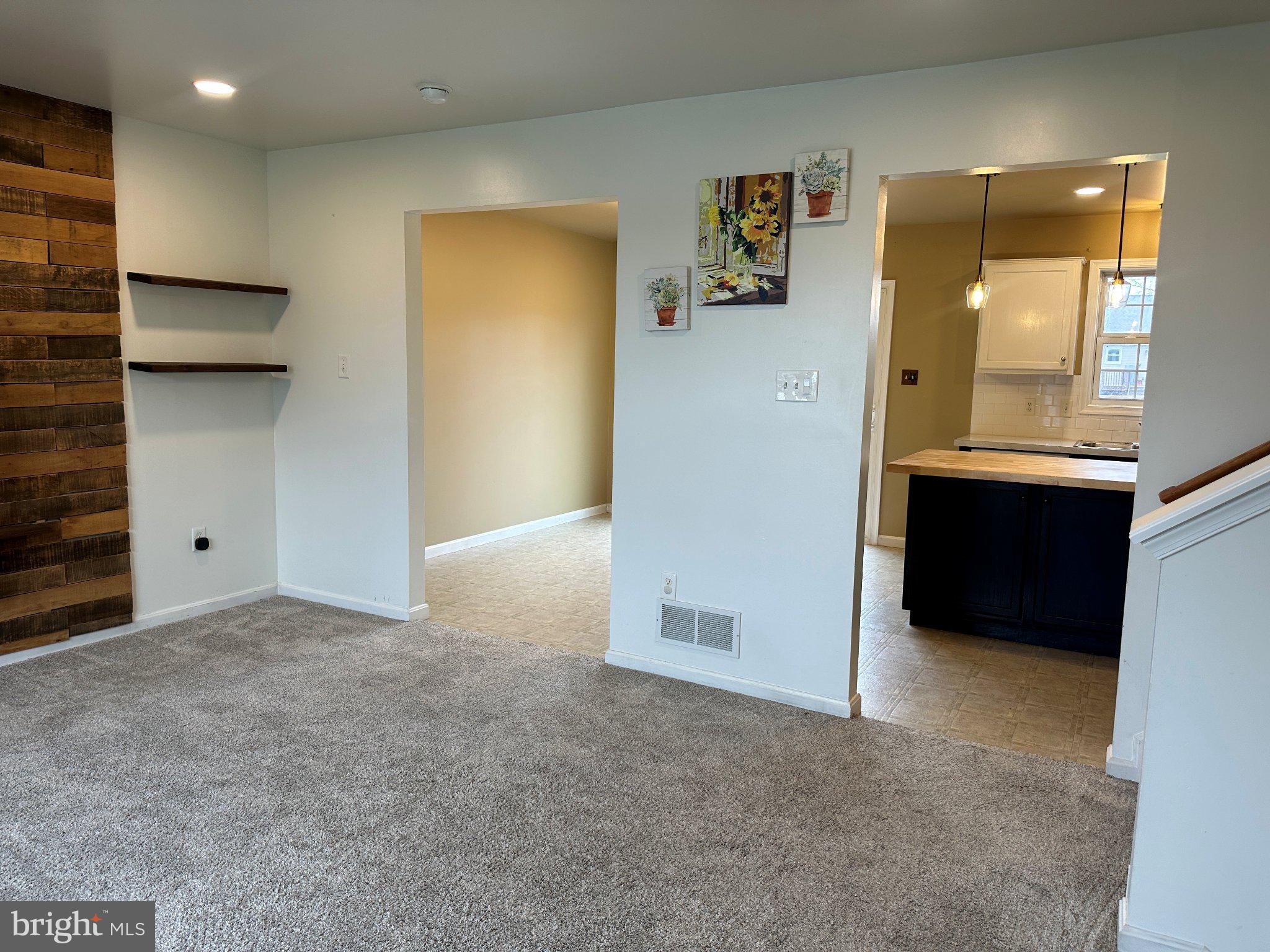 WALKER MEADOWS - Residential