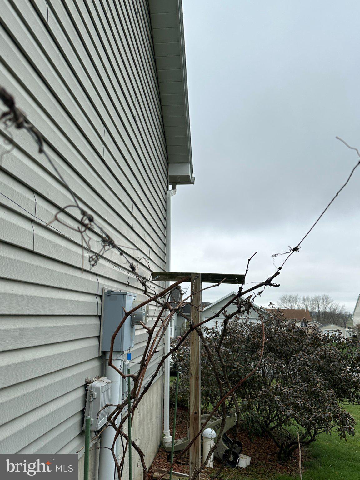 WALKER MEADOWS - Residential