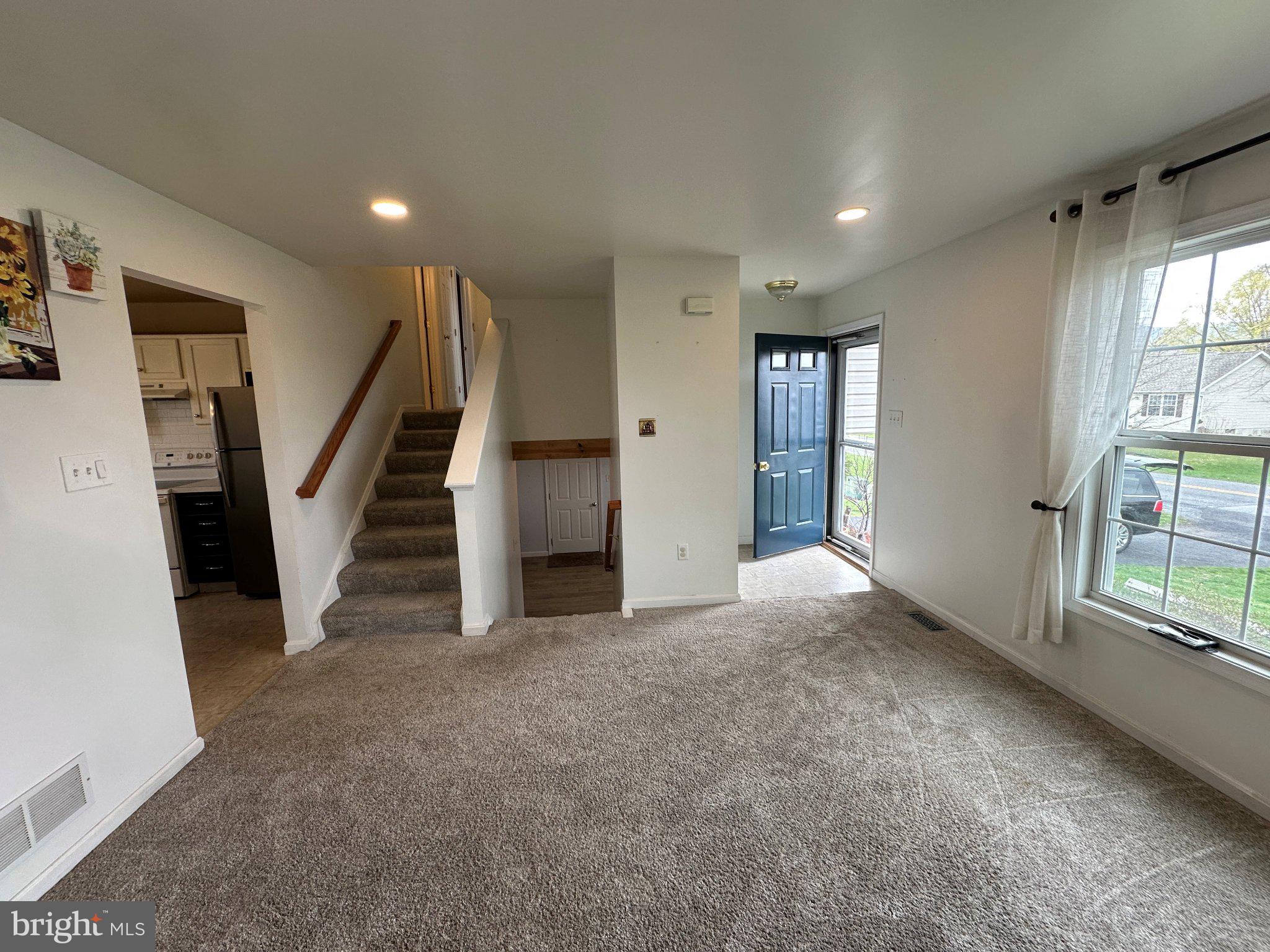 WALKER MEADOWS - Residential