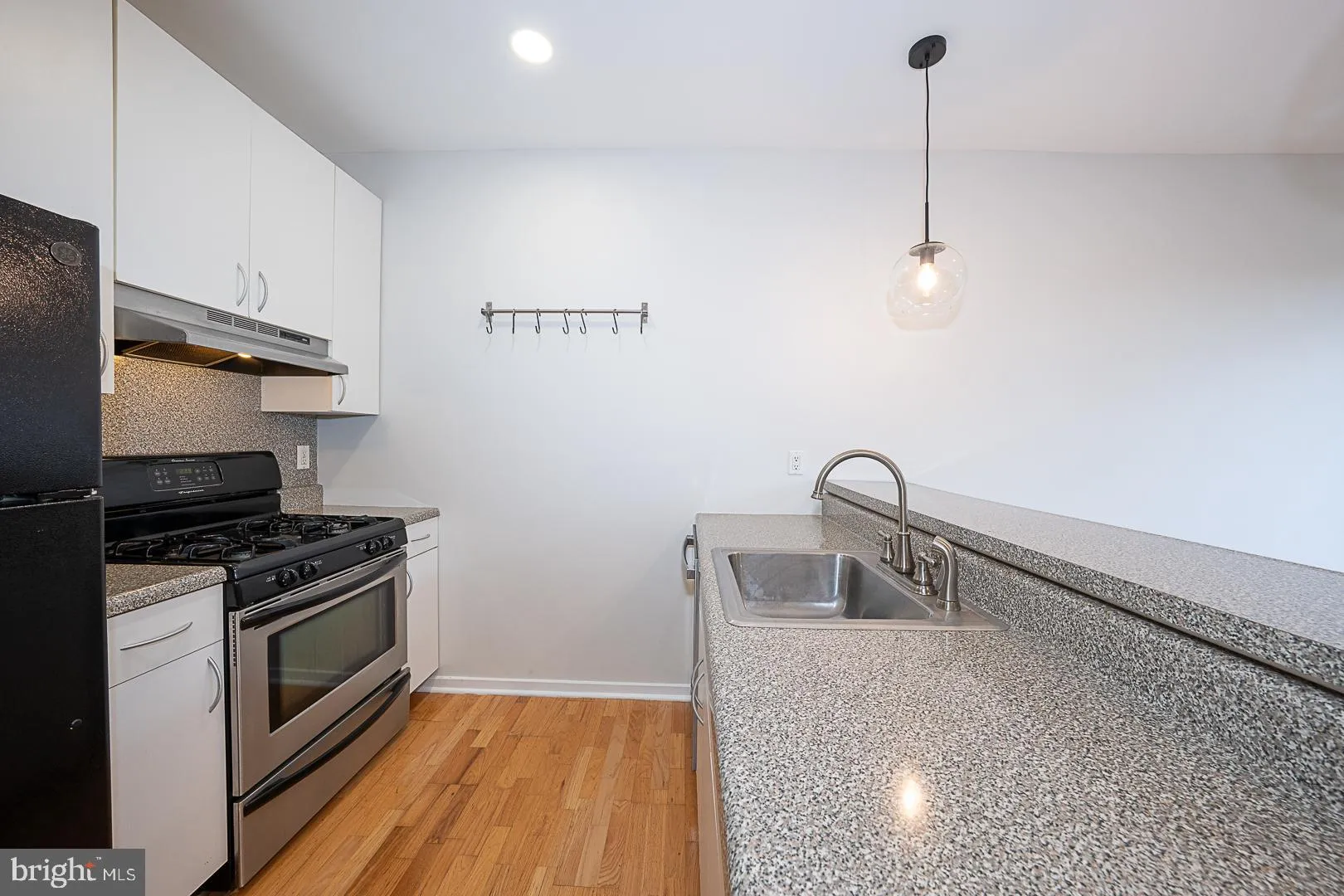 Philadelphia, Pennsylvania 19128, United States, 1 Bedroom Bedrooms, ,1 BathroomBathrooms,Residential,Pending,204021