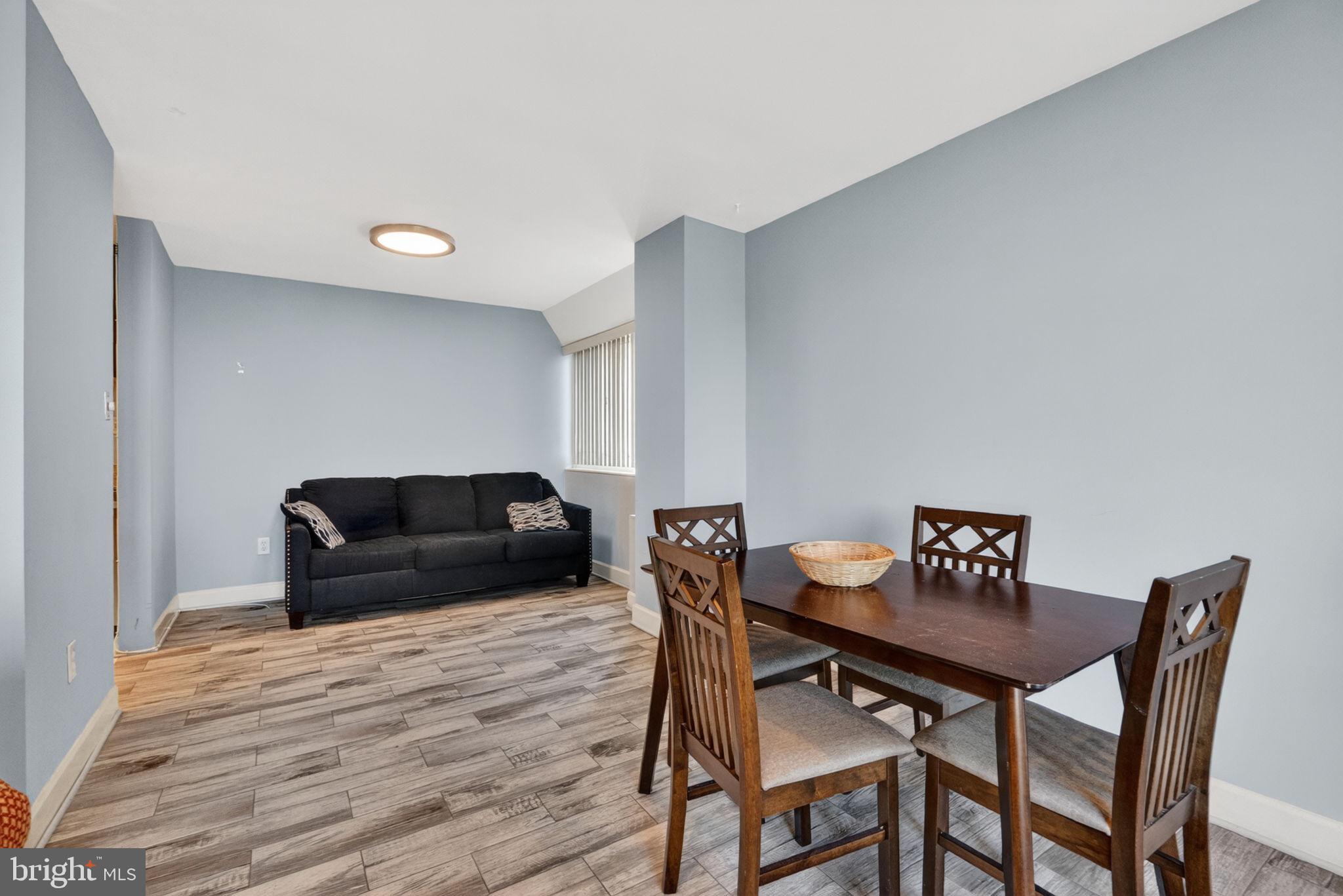 BOLLING BROOK TOWERS - Residential