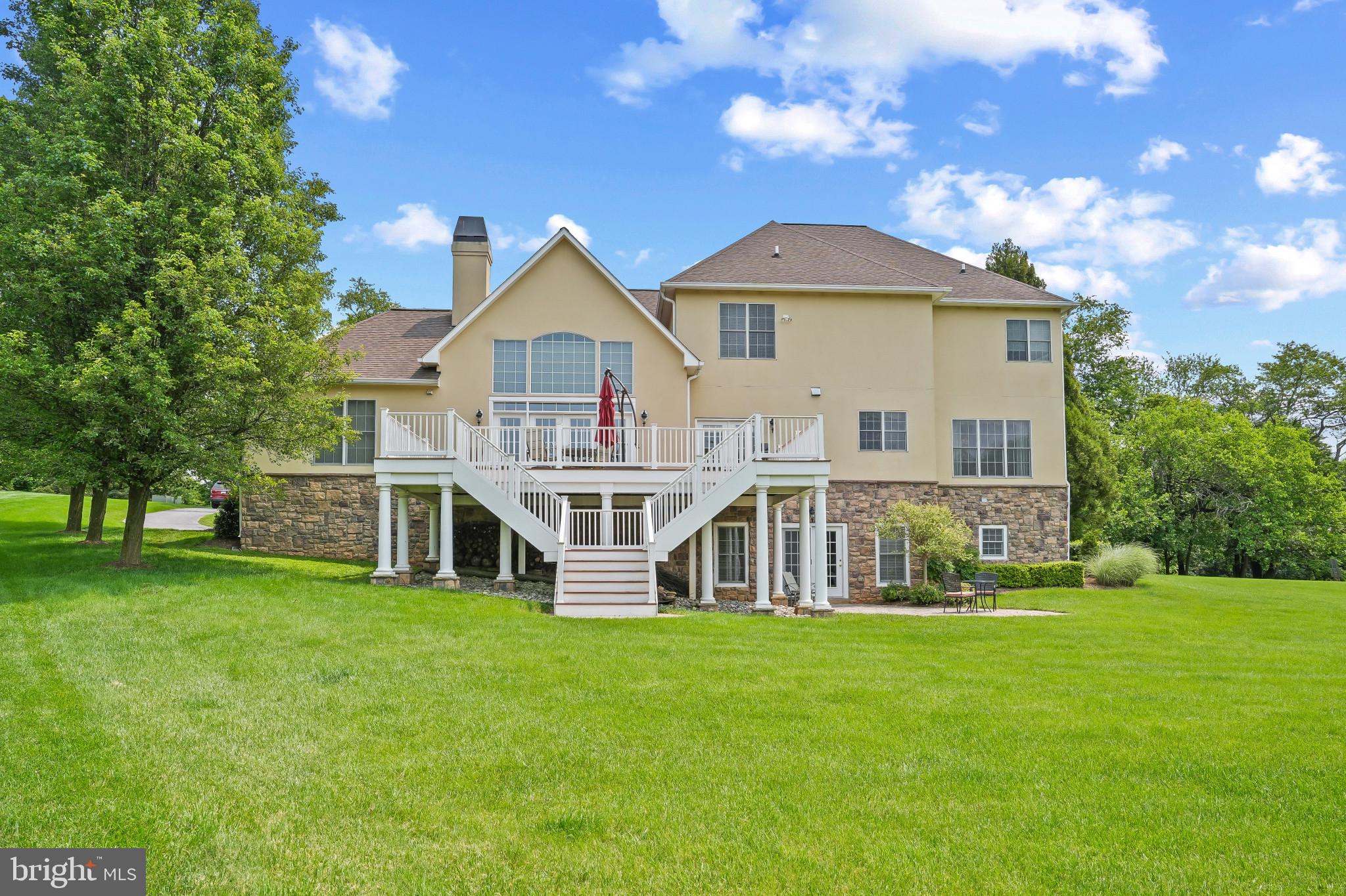 FOX MEADOW - Residential