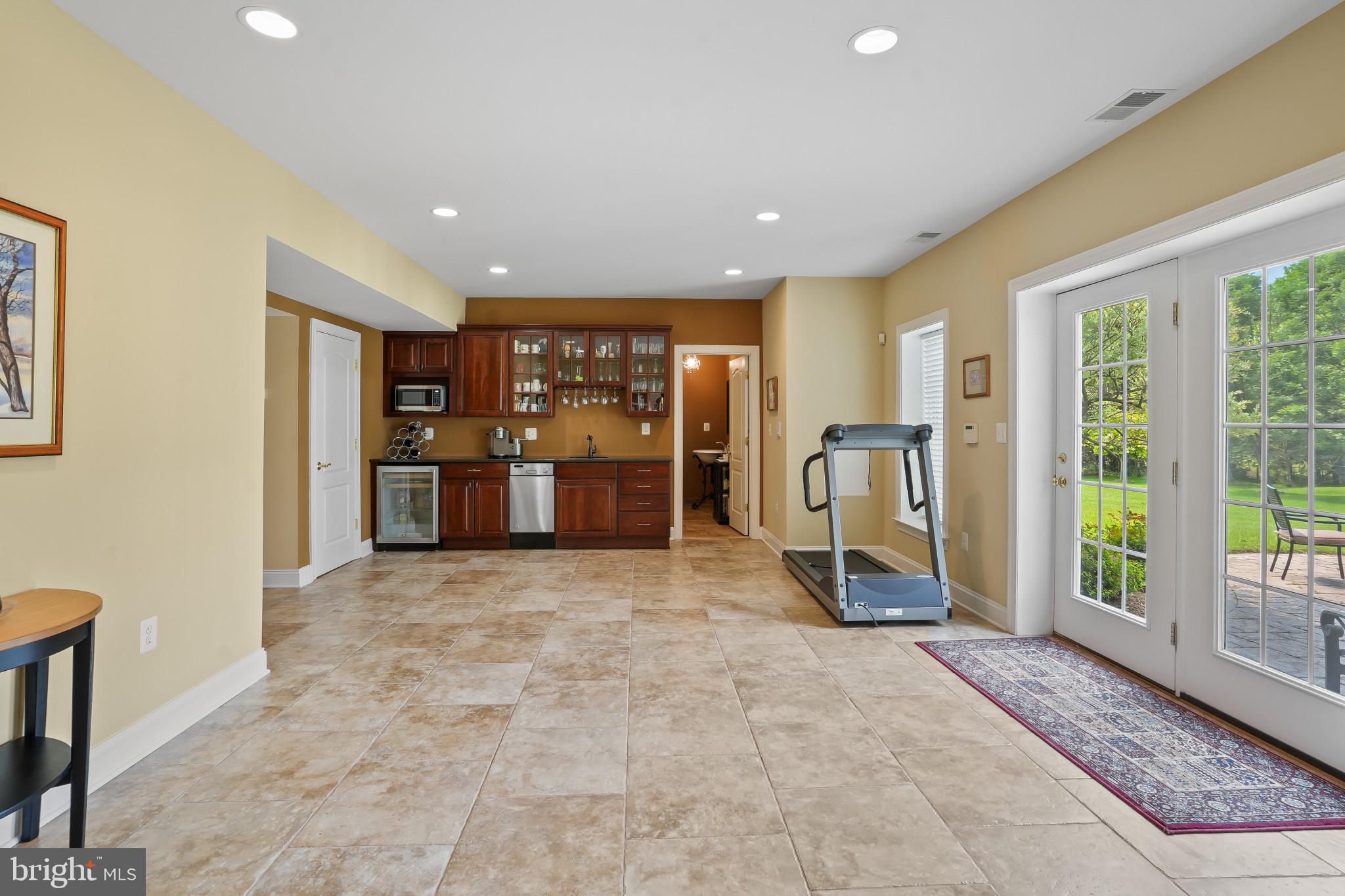 FOX MEADOW - Residential