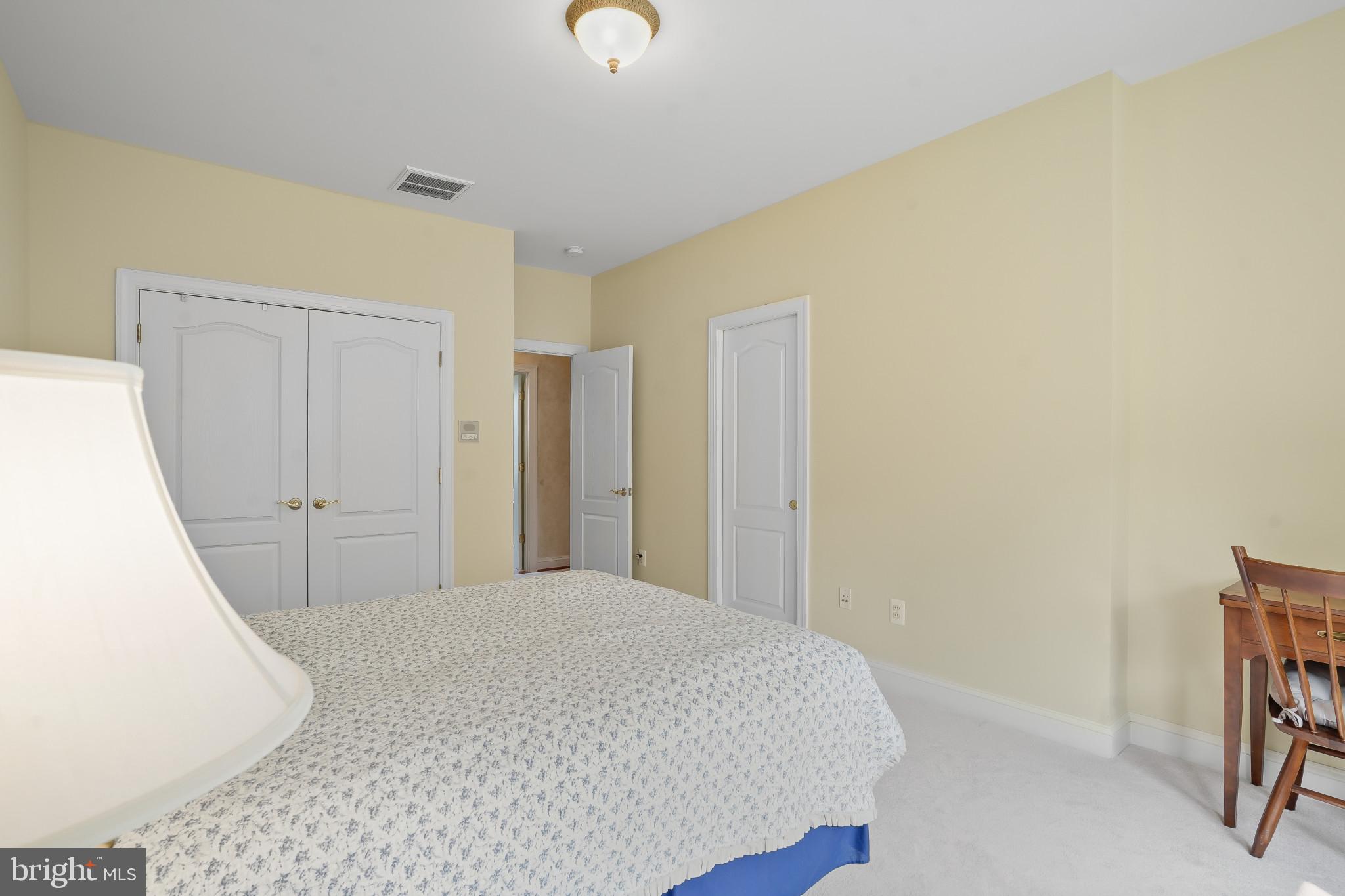 FOX MEADOW - Residential