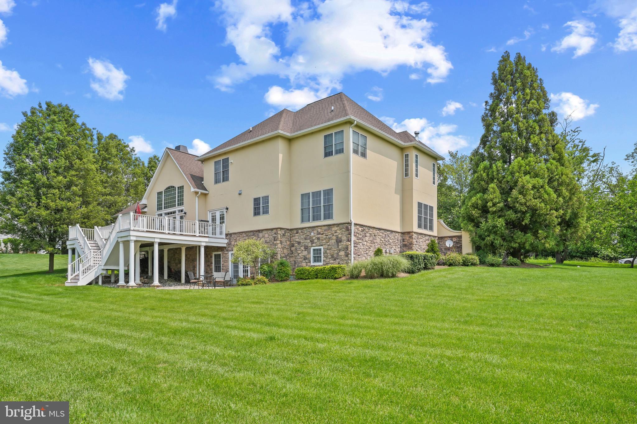 FOX MEADOW - Residential