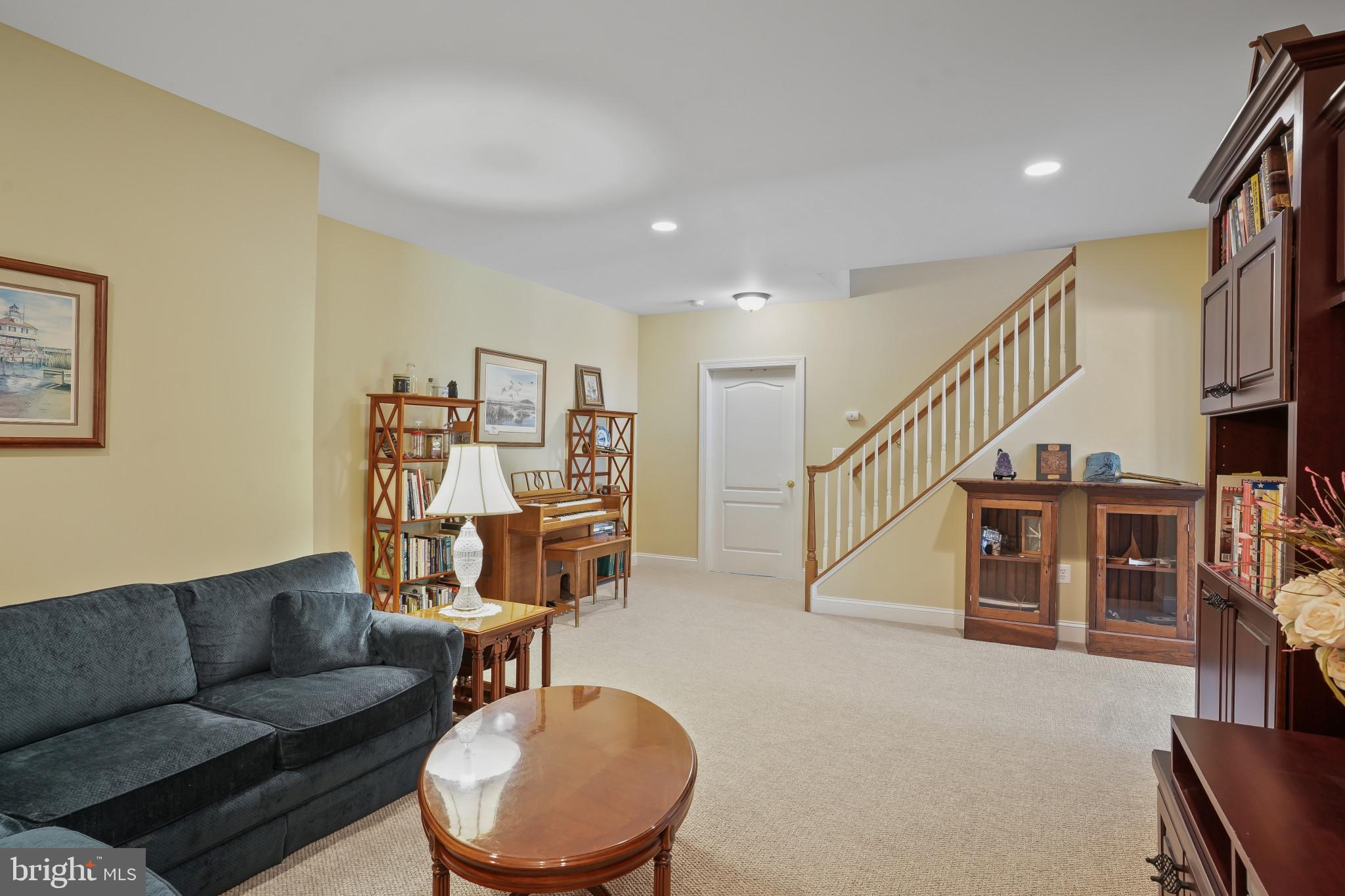 FOX MEADOW - Residential