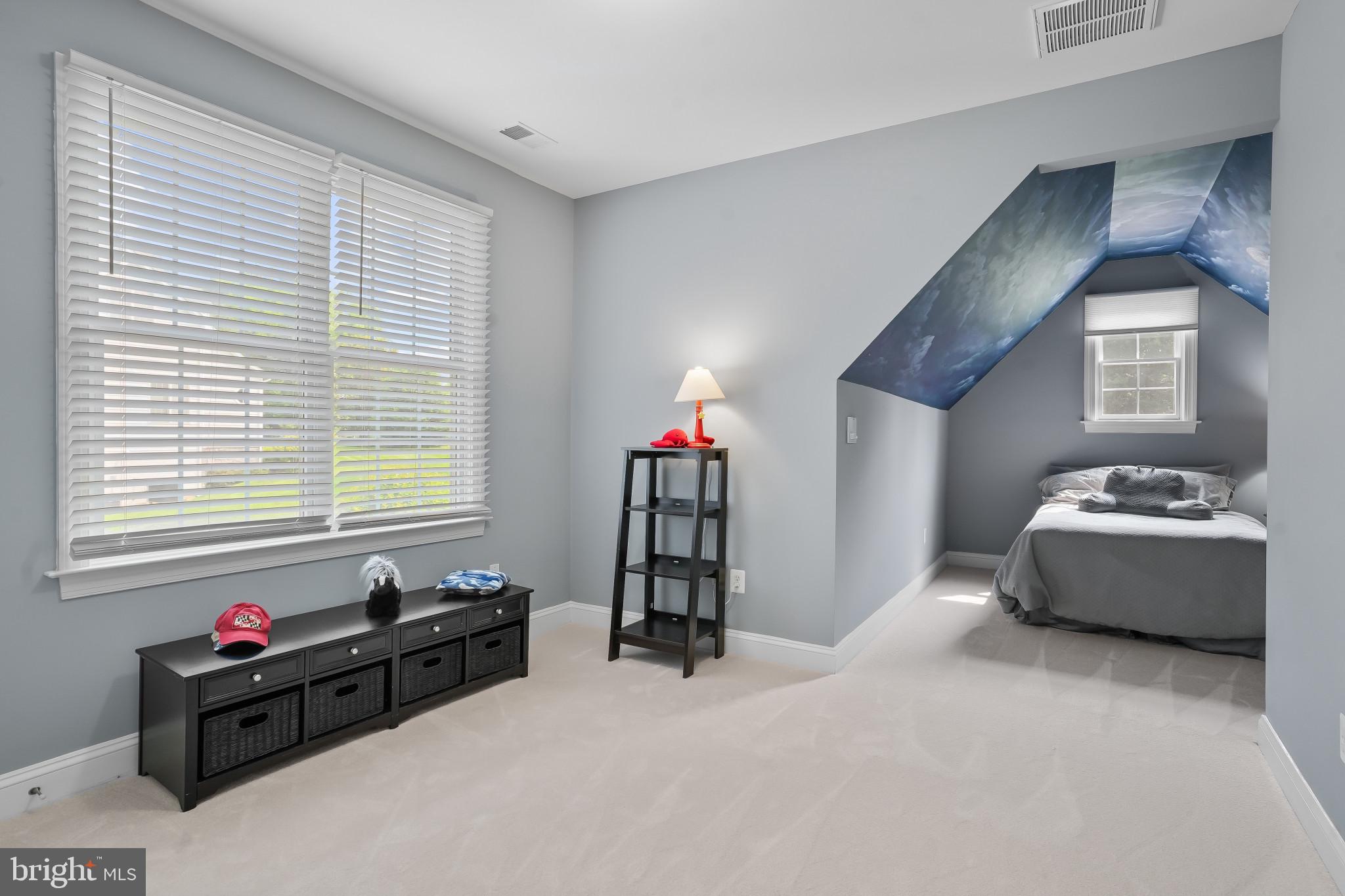 FOX MEADOW - Residential