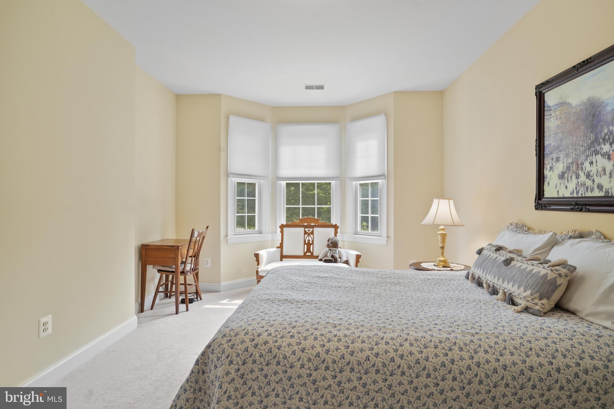 FOX MEADOW - Residential