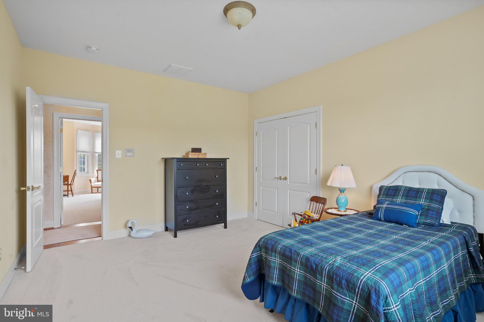 FOX MEADOW - Residential