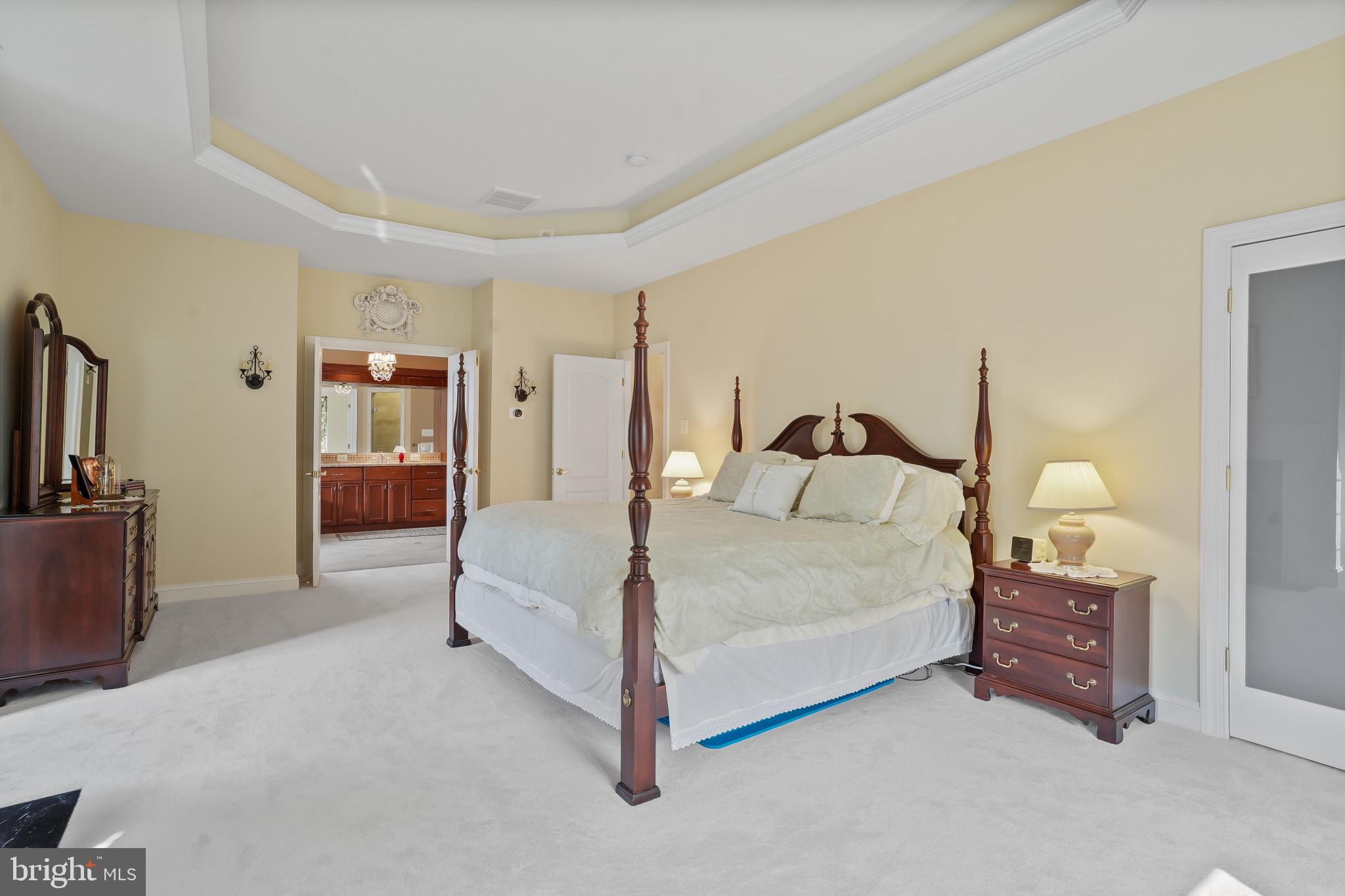 FOX MEADOW - Residential