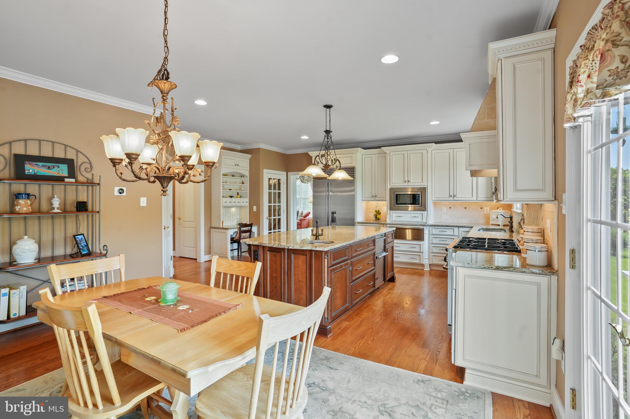 FOX MEADOW - Residential