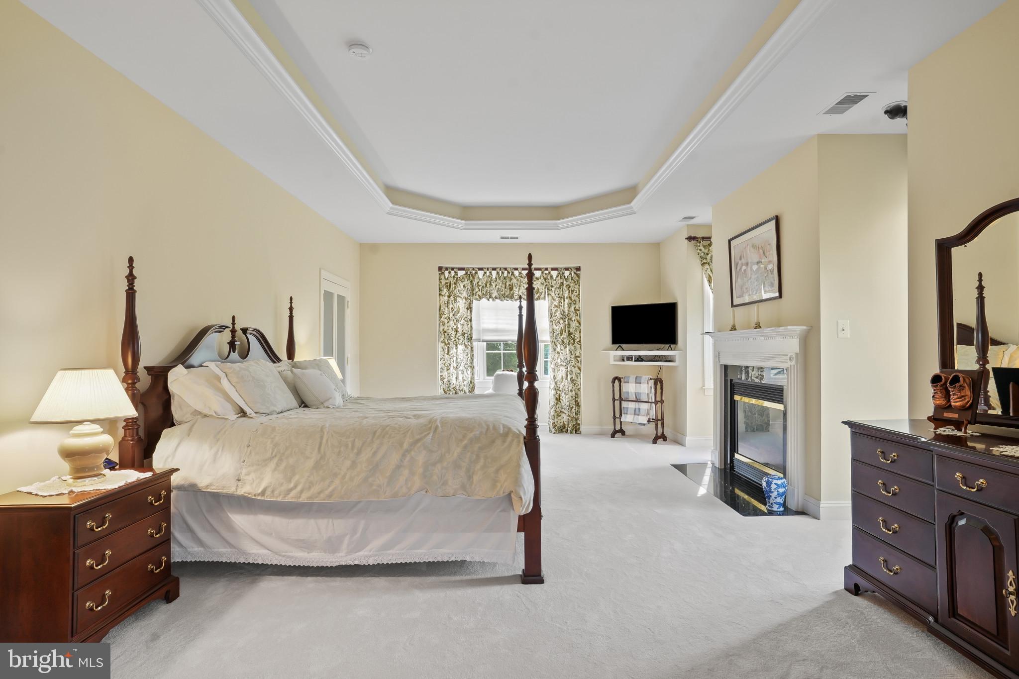 FOX MEADOW - Residential