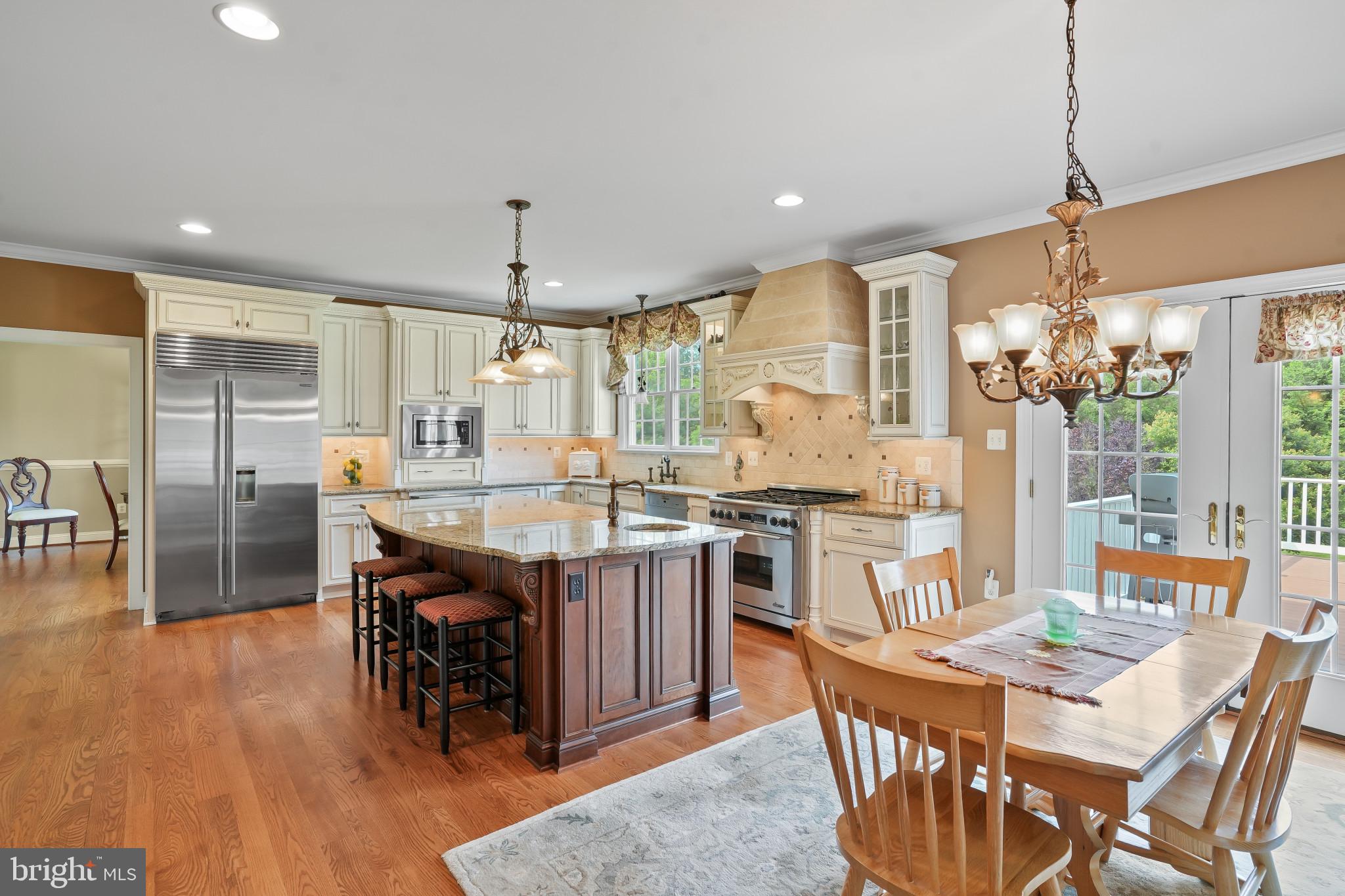 FOX MEADOW - Residential