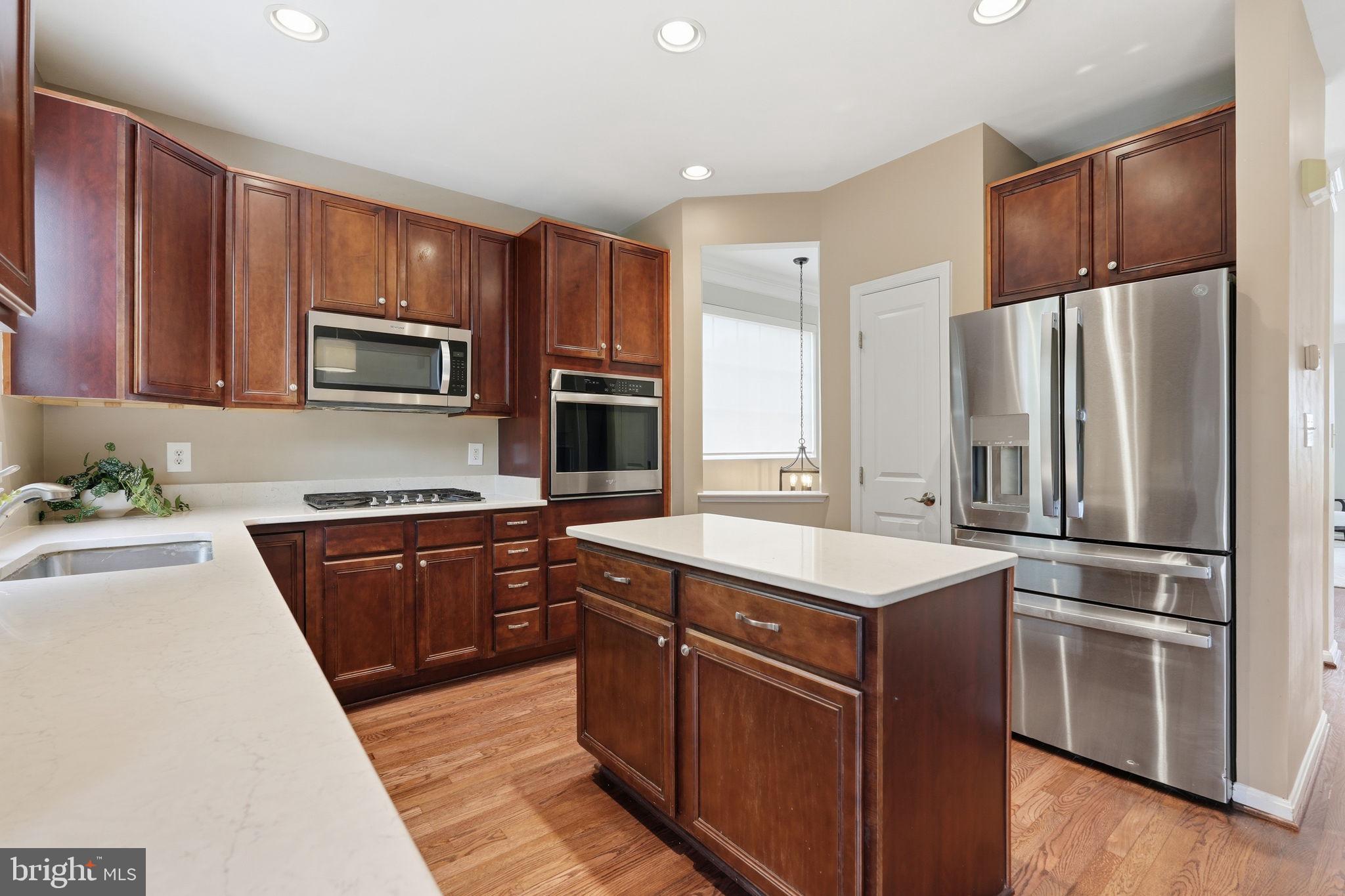 LORTON STATION SOUTH - Residential