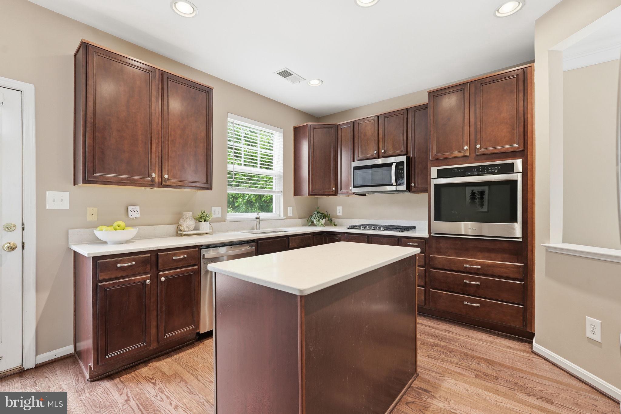 LORTON STATION SOUTH - Residential