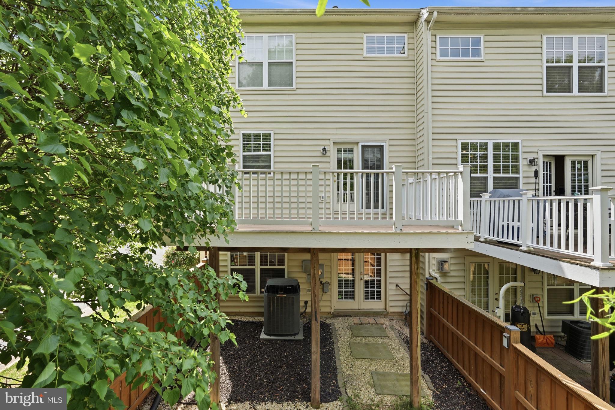 LORTON STATION SOUTH - Residential