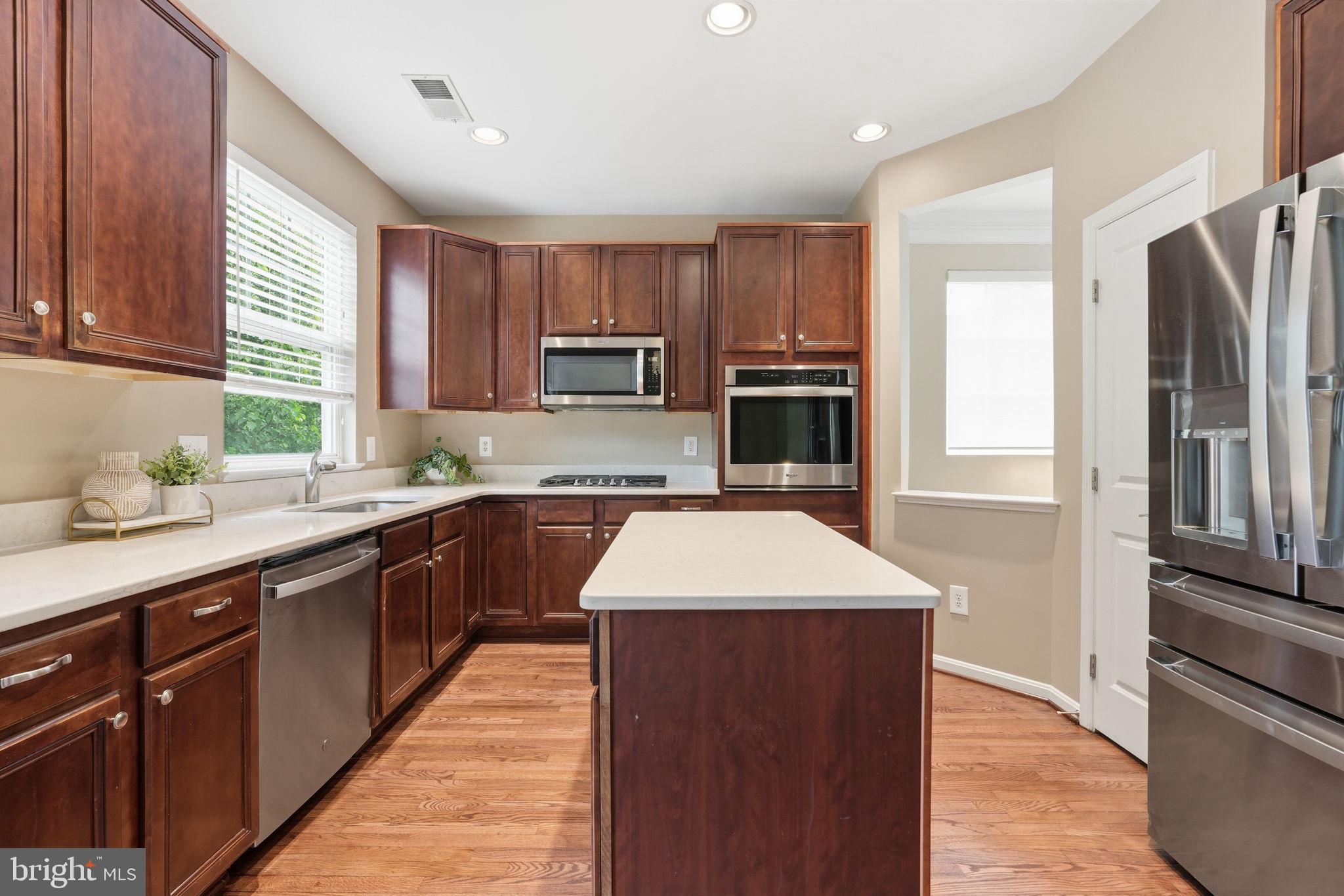 LORTON STATION SOUTH - Residential