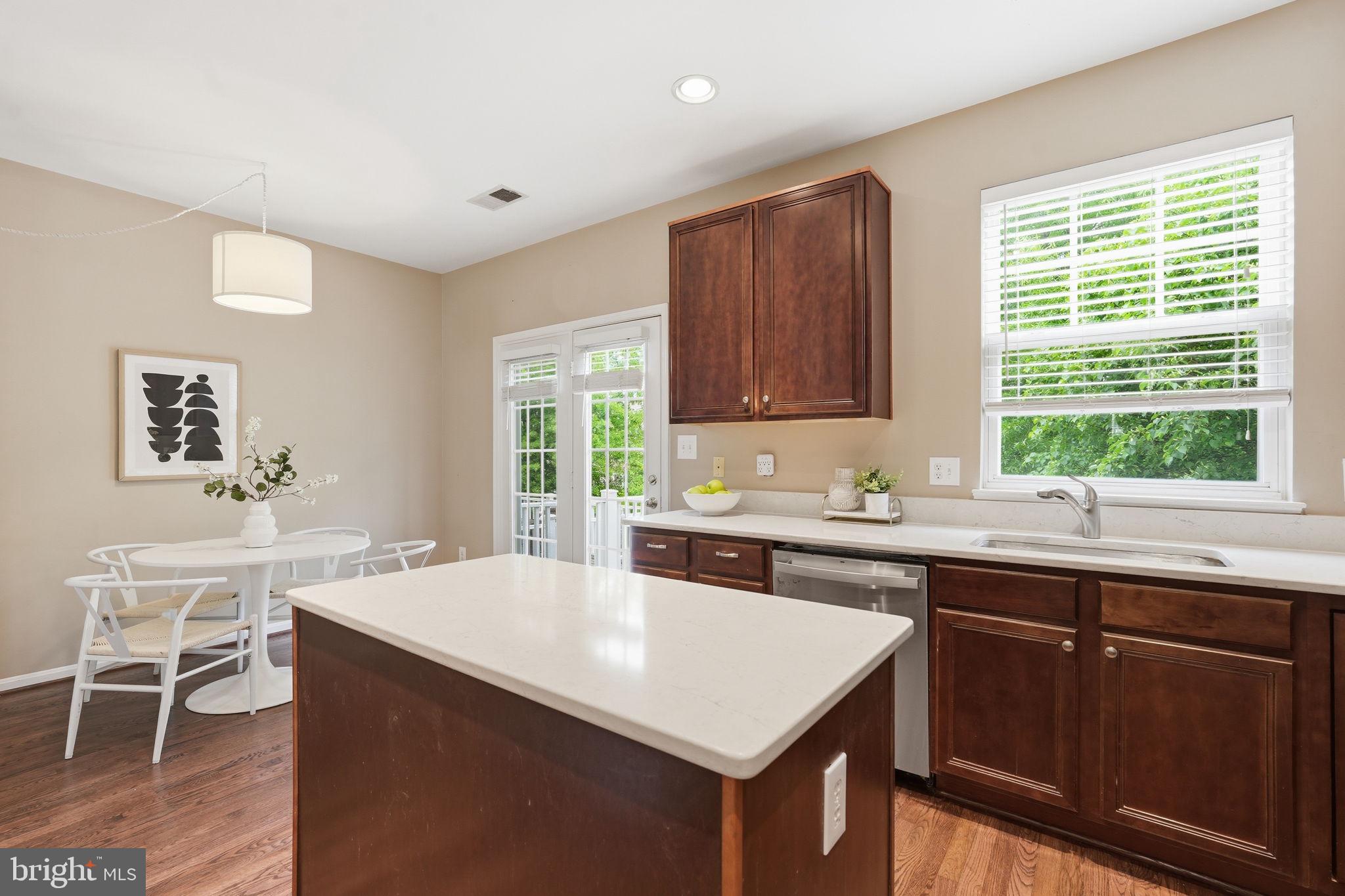 LORTON STATION SOUTH - Residential